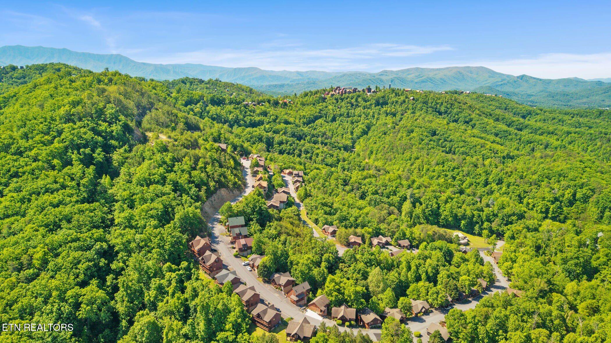 1538 Bears Den Way Sevierville TN 37862