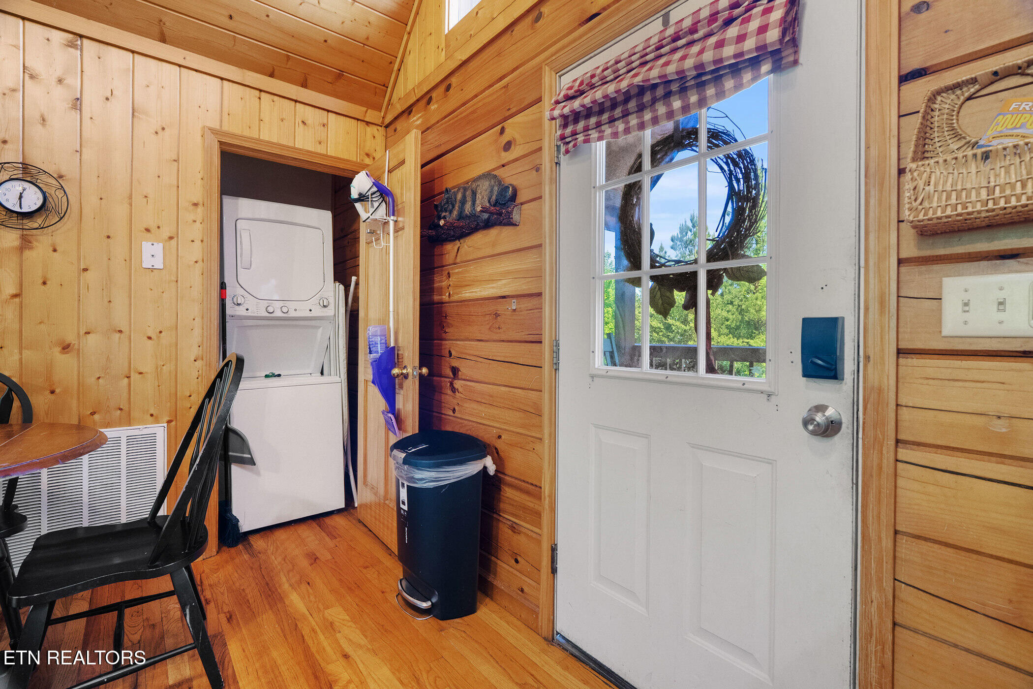 1538 Bears Den Way Sevierville TN 37862