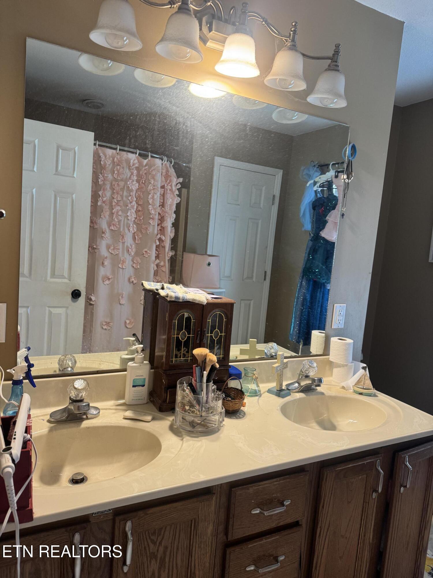1626 Cavet Drive Maryville TN 37803