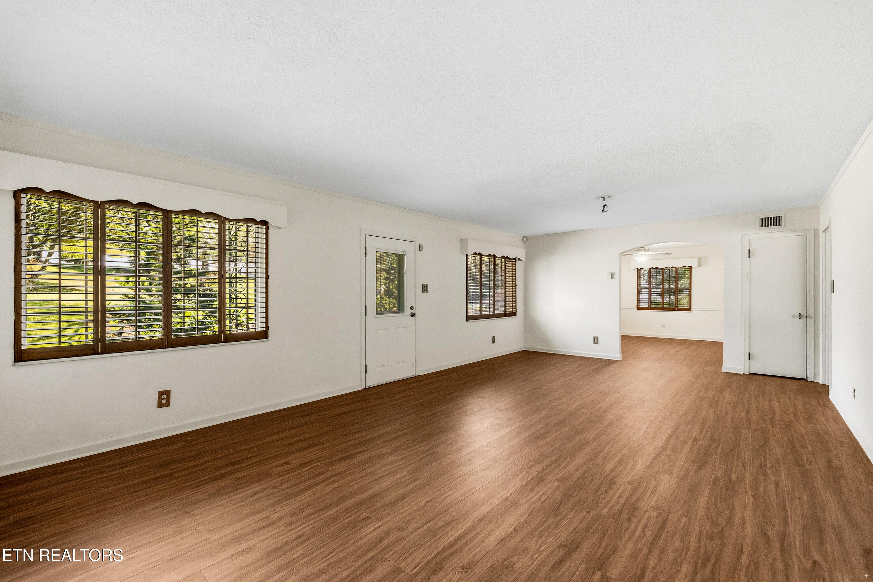 2008 Cedar Lane Knoxville TN 37918