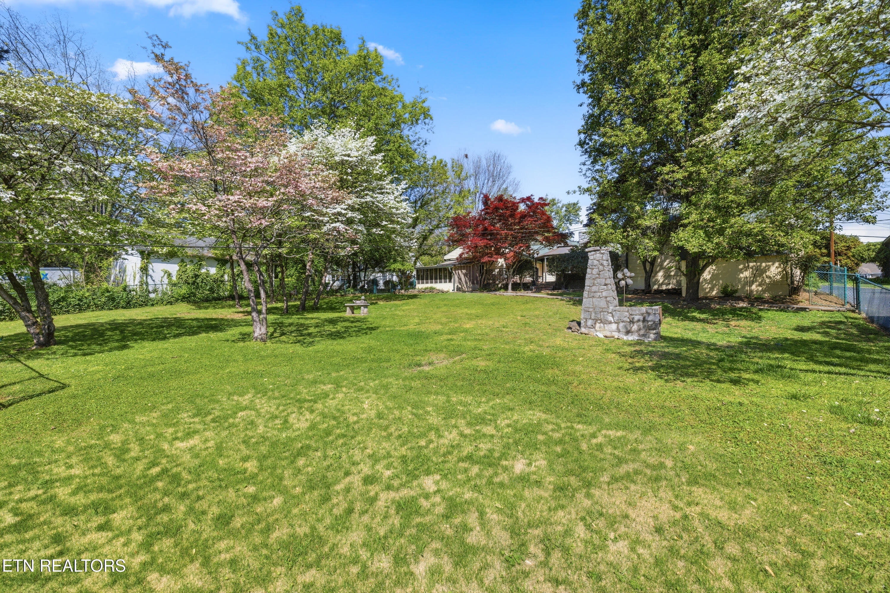 2008 Cedar Lane Knoxville TN 37918