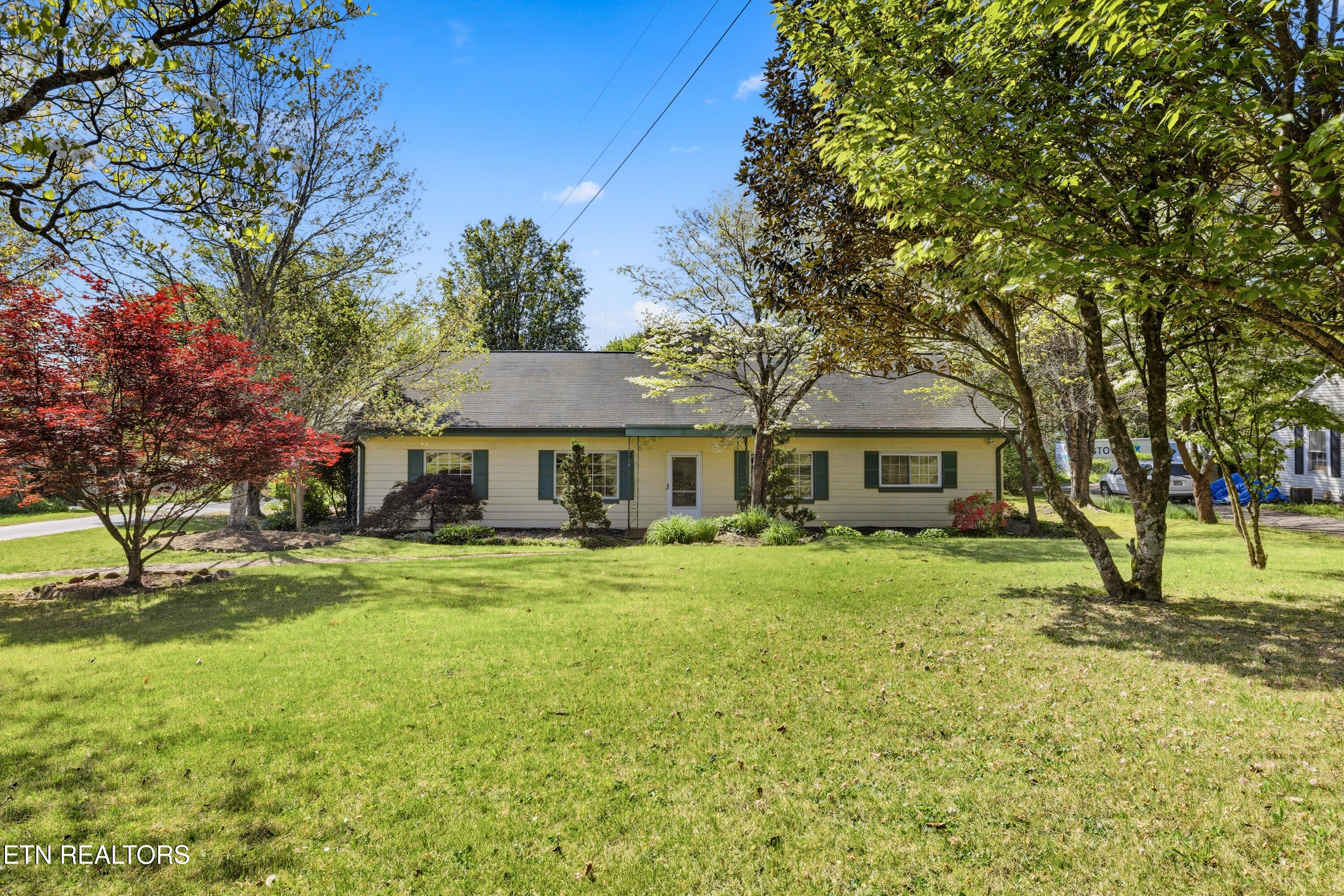 2008 Cedar Lane Knoxville TN 37918
