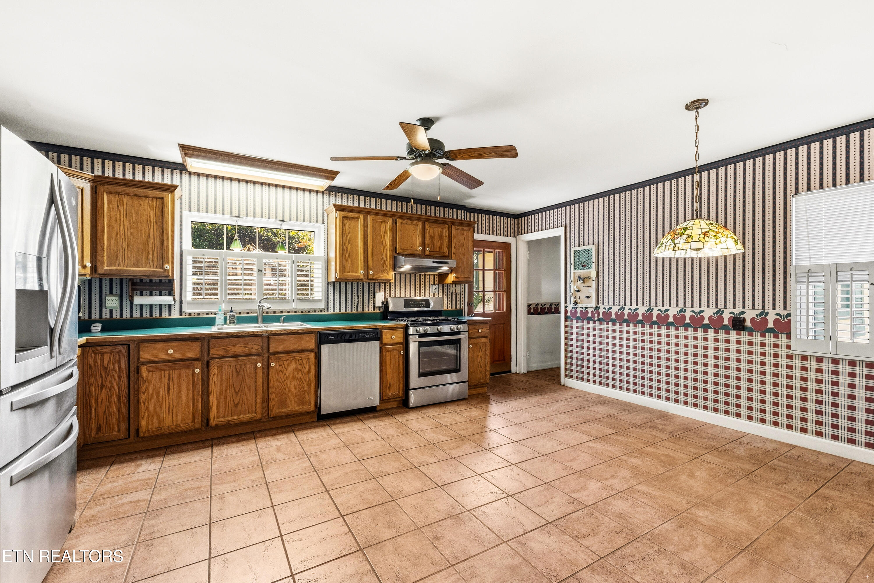 2008 Cedar Lane Knoxville TN 37918