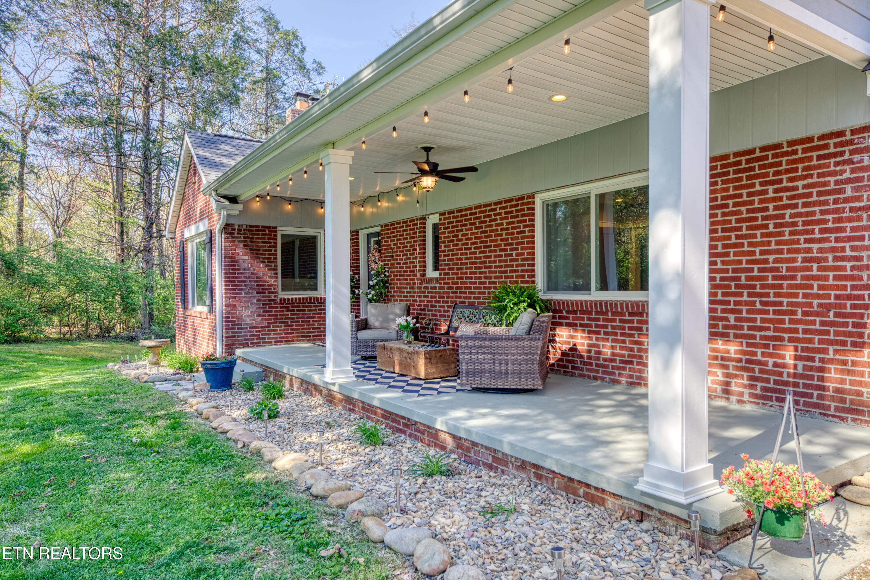 8405 Washington Pike Corryton TN 37721