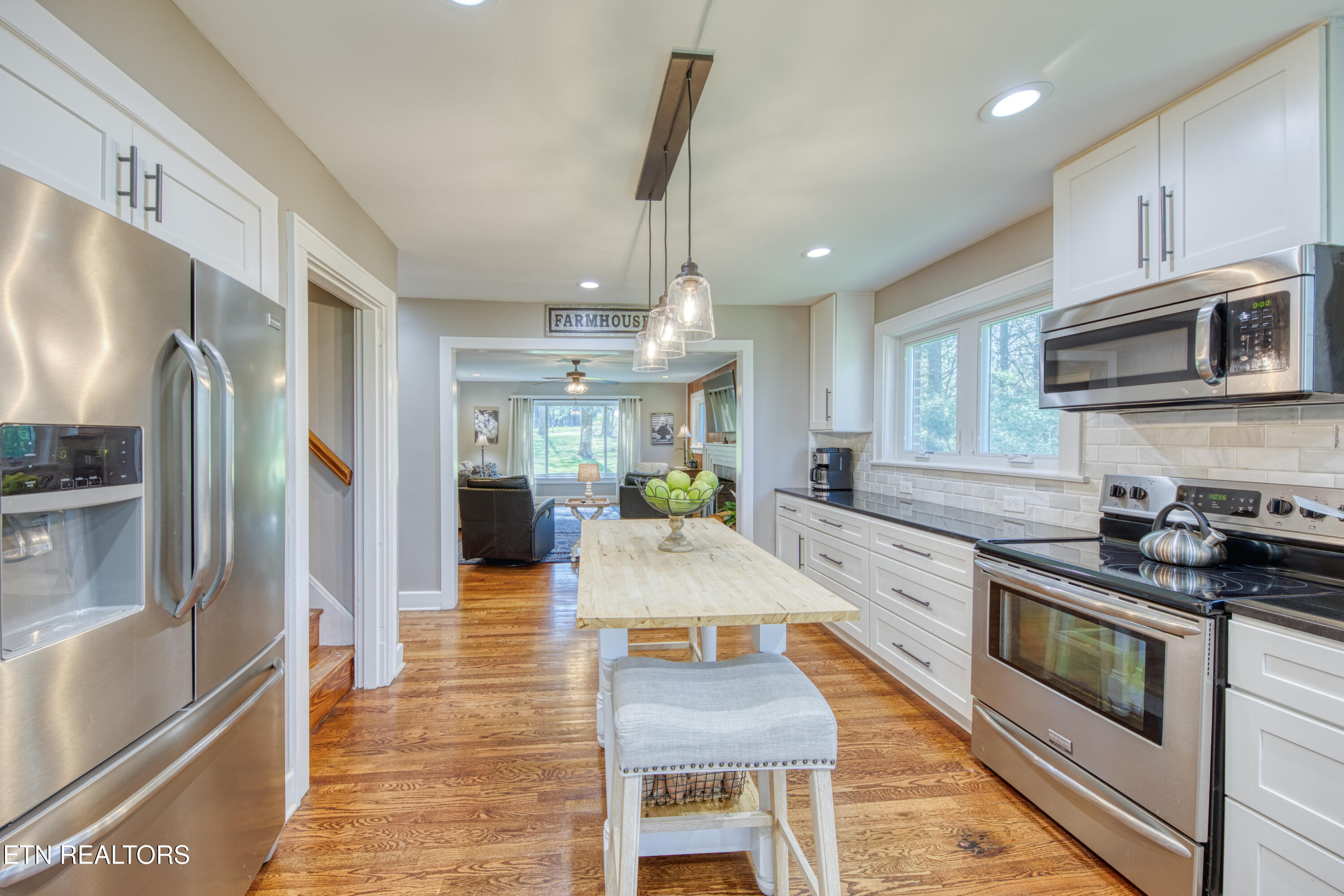 8405 Washington Pike Corryton TN 37721