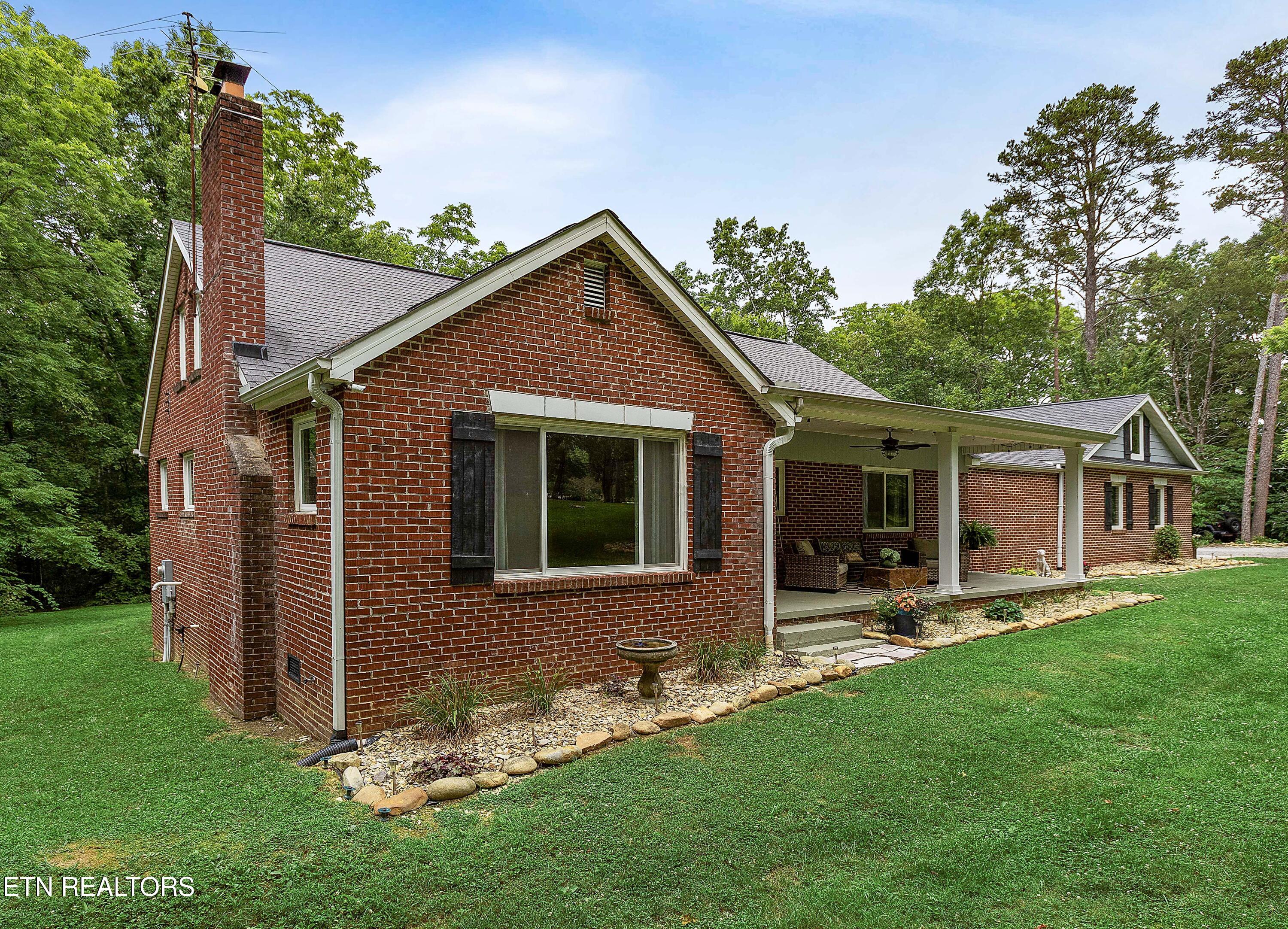 8405 Washington Pike Corryton TN 37721