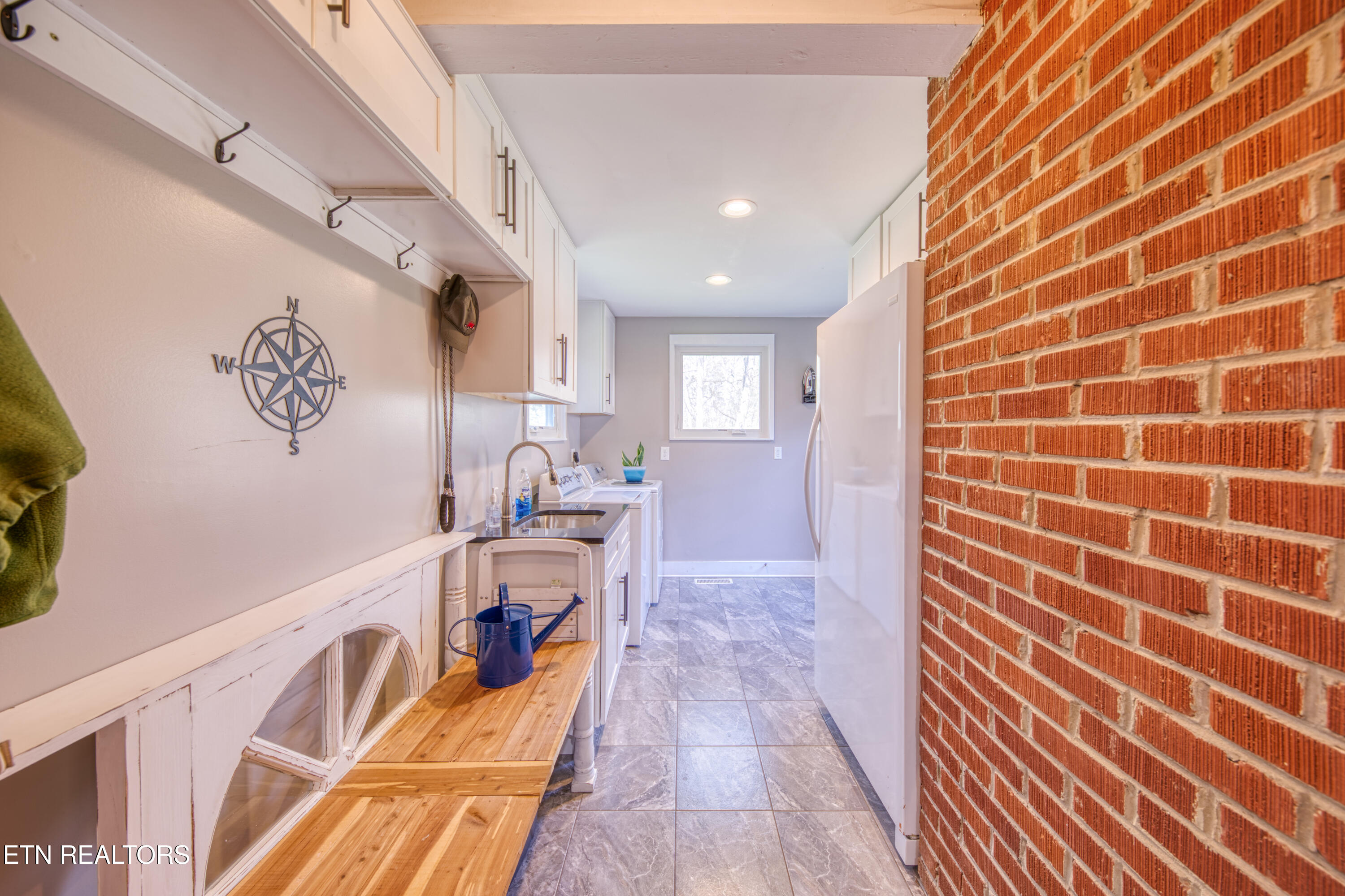 8405 Washington Pike Corryton TN 37721