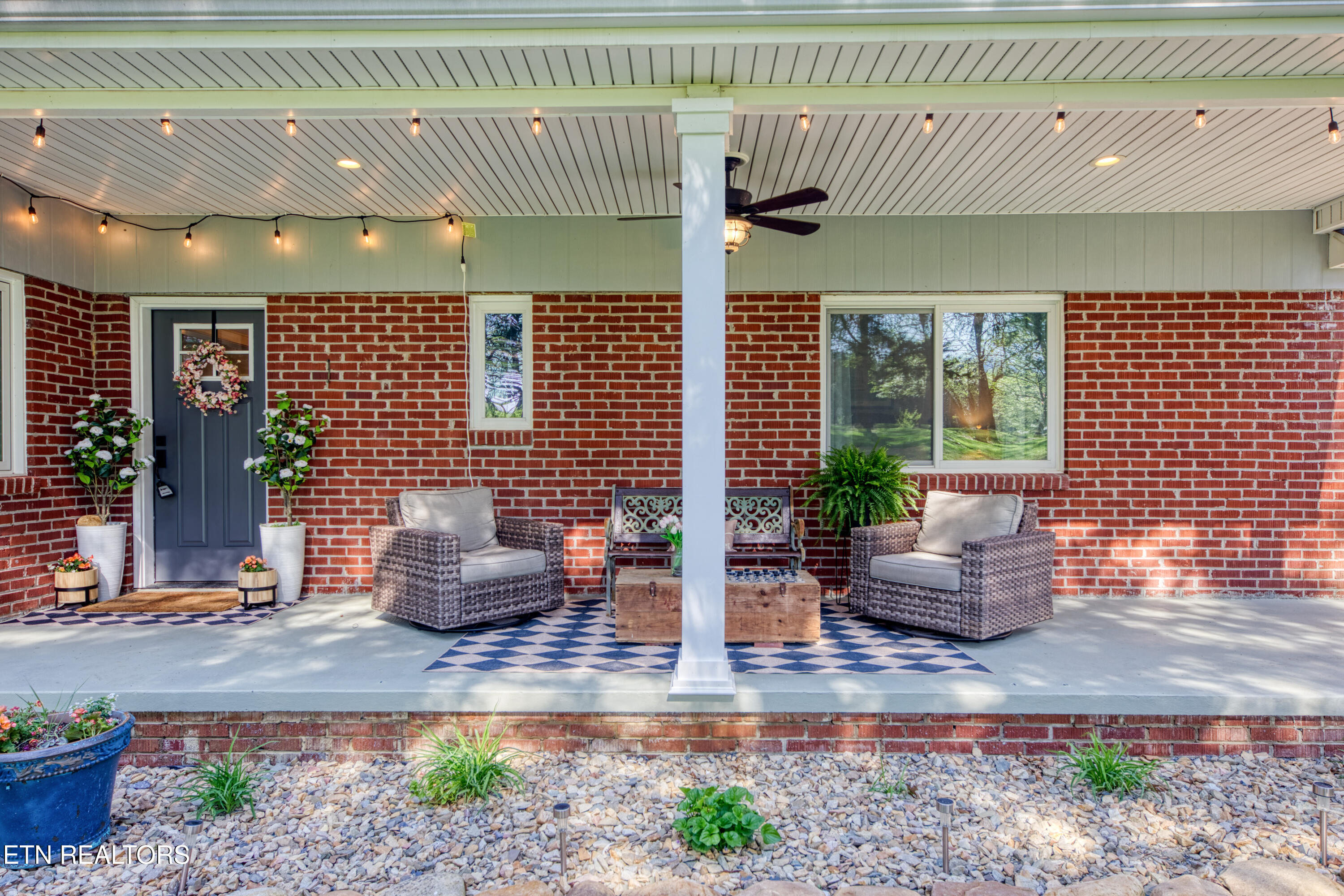 8405 Washington Pike Corryton TN 37721