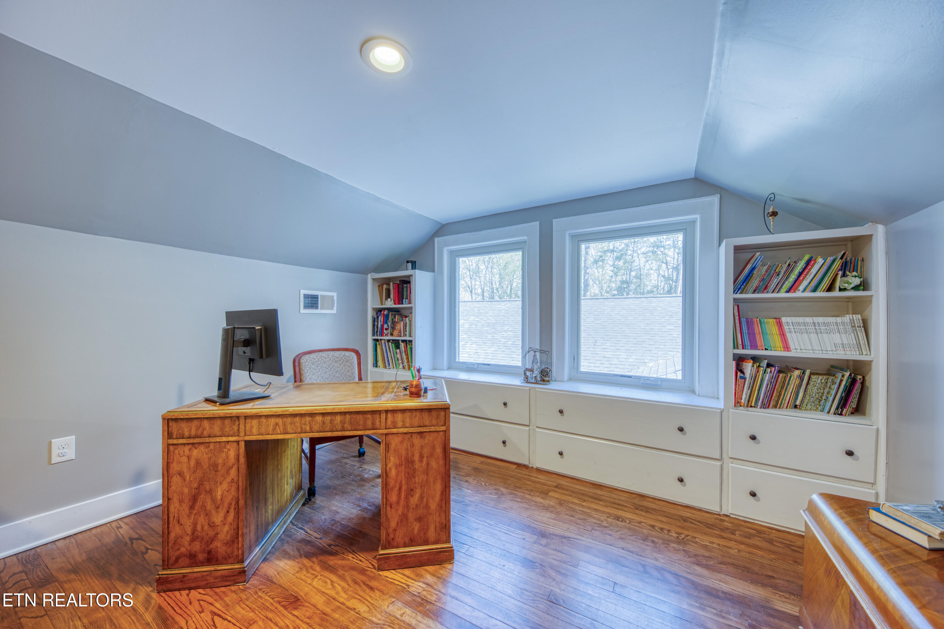 8405 Washington Pike Corryton TN 37721