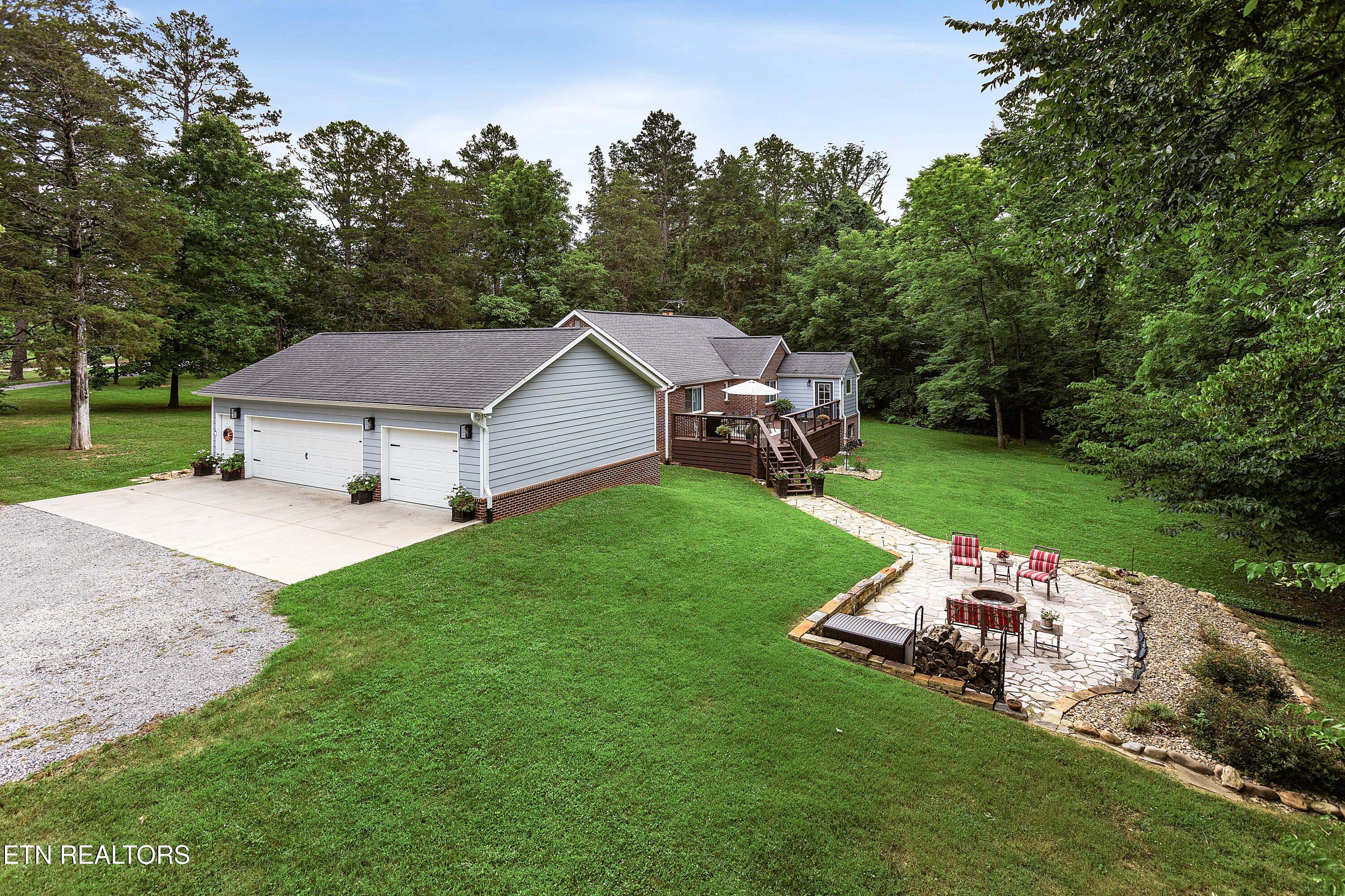 8405 Washington Pike Corryton TN 37721