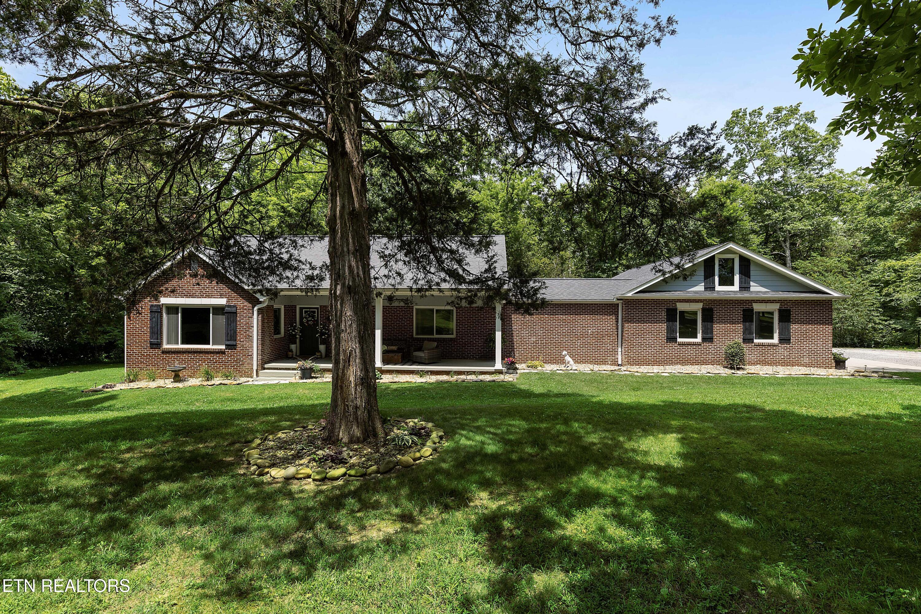 8405 Washington Pike Corryton TN 37721