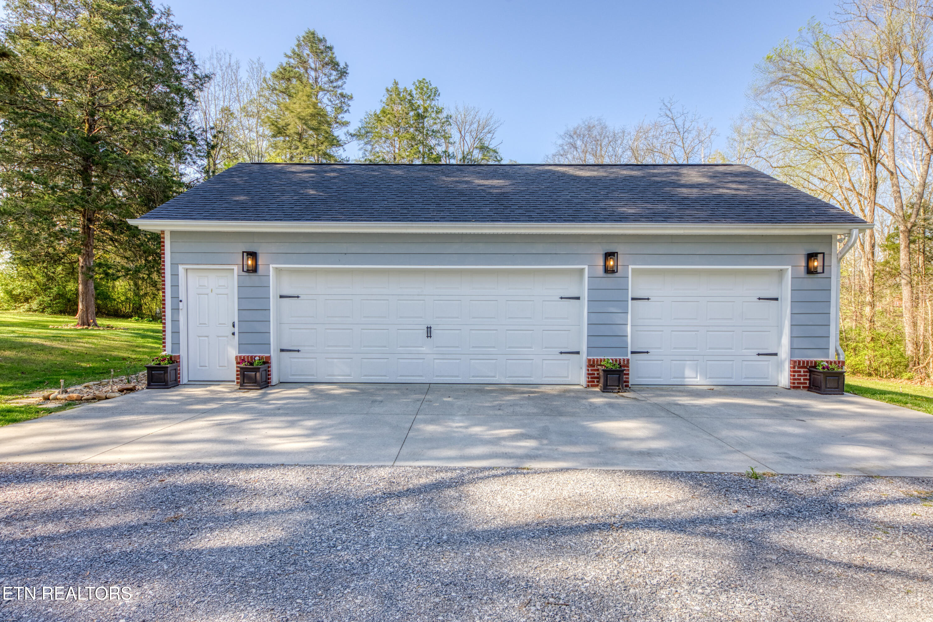 8405 Washington Pike Corryton TN 37721