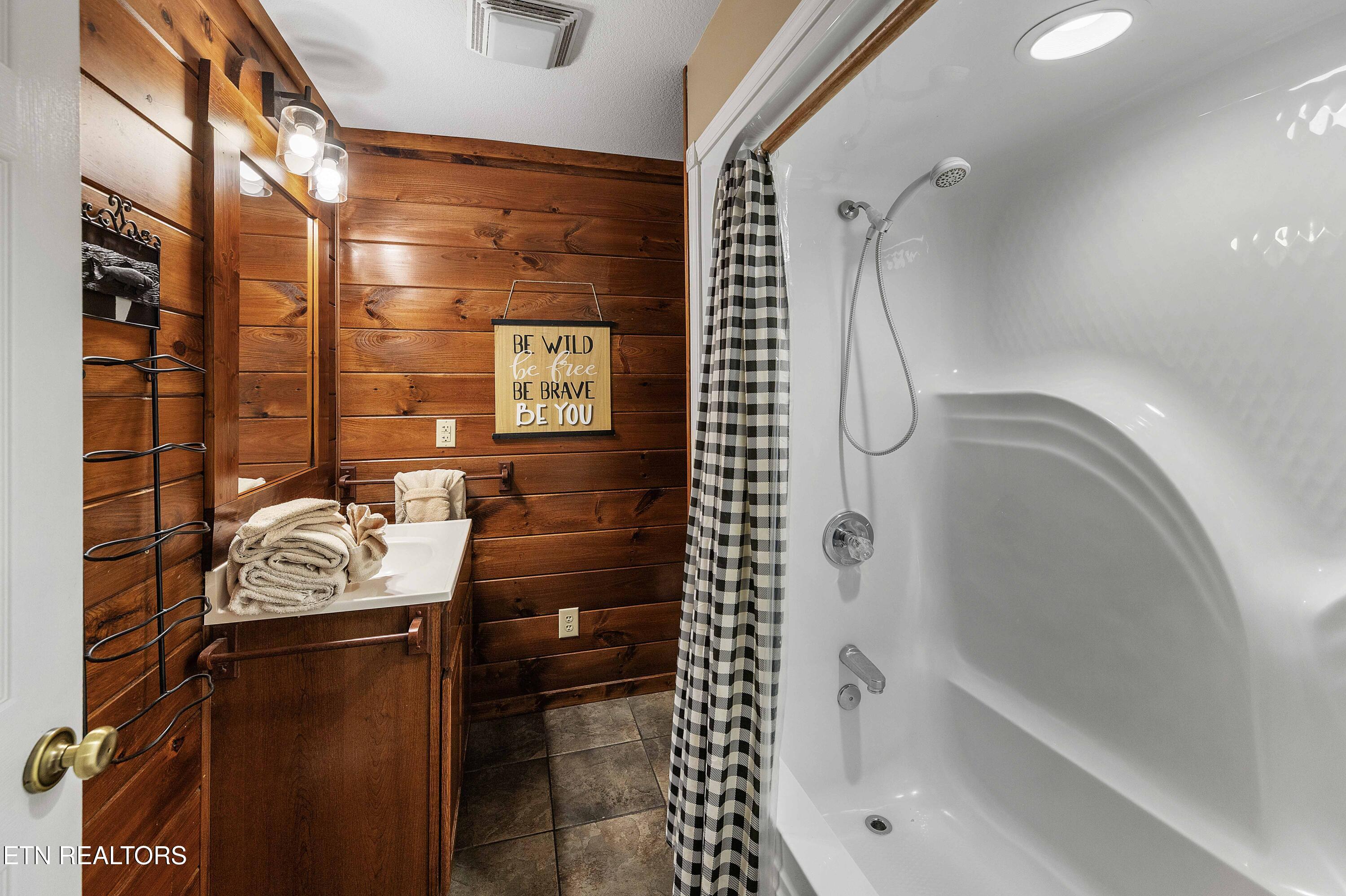 1150 Ogle Hills Road Gatlinburg TN 37738