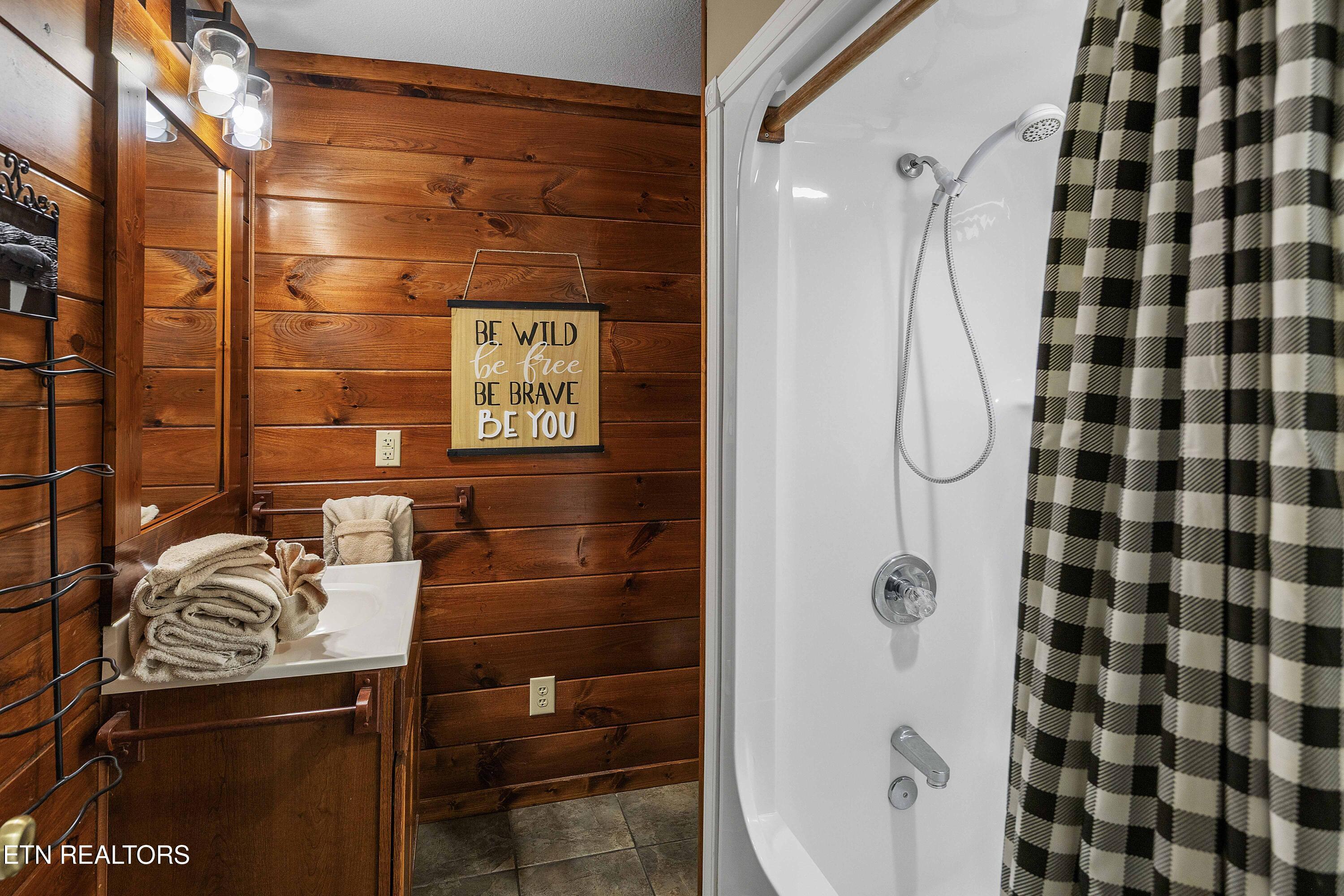 1150 Ogle Hills Road Gatlinburg TN 37738