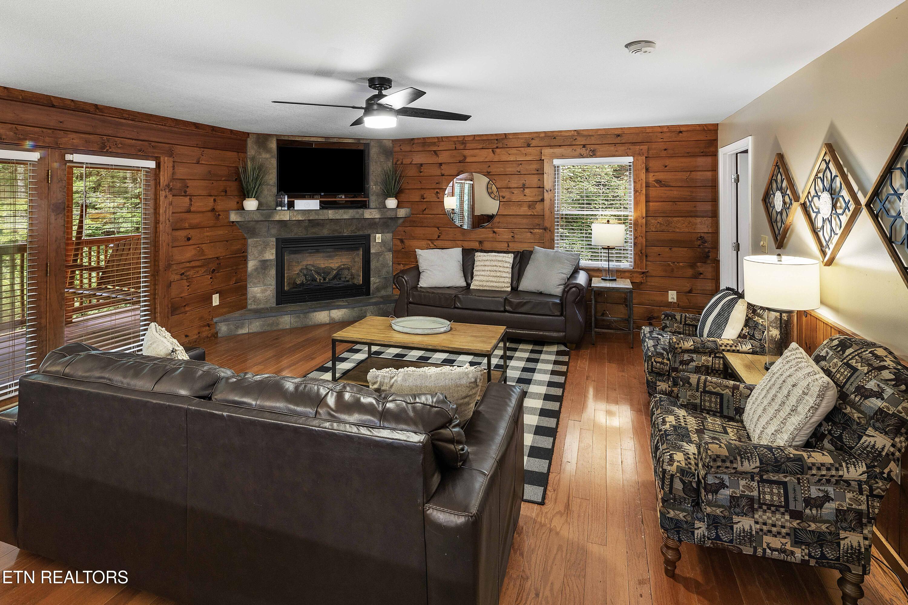 1150 Ogle Hills Road Gatlinburg TN 37738