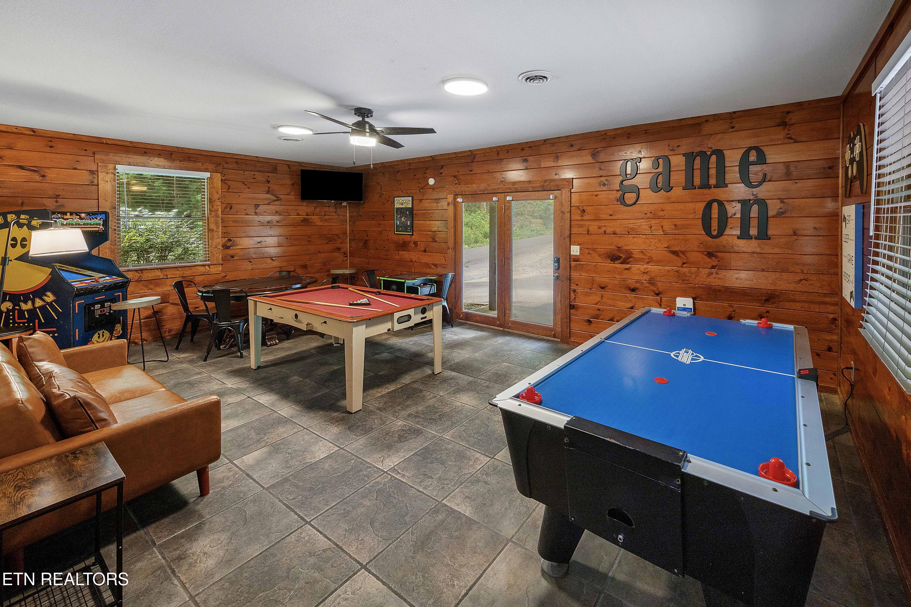 1150 Ogle Hills Road Gatlinburg TN 37738