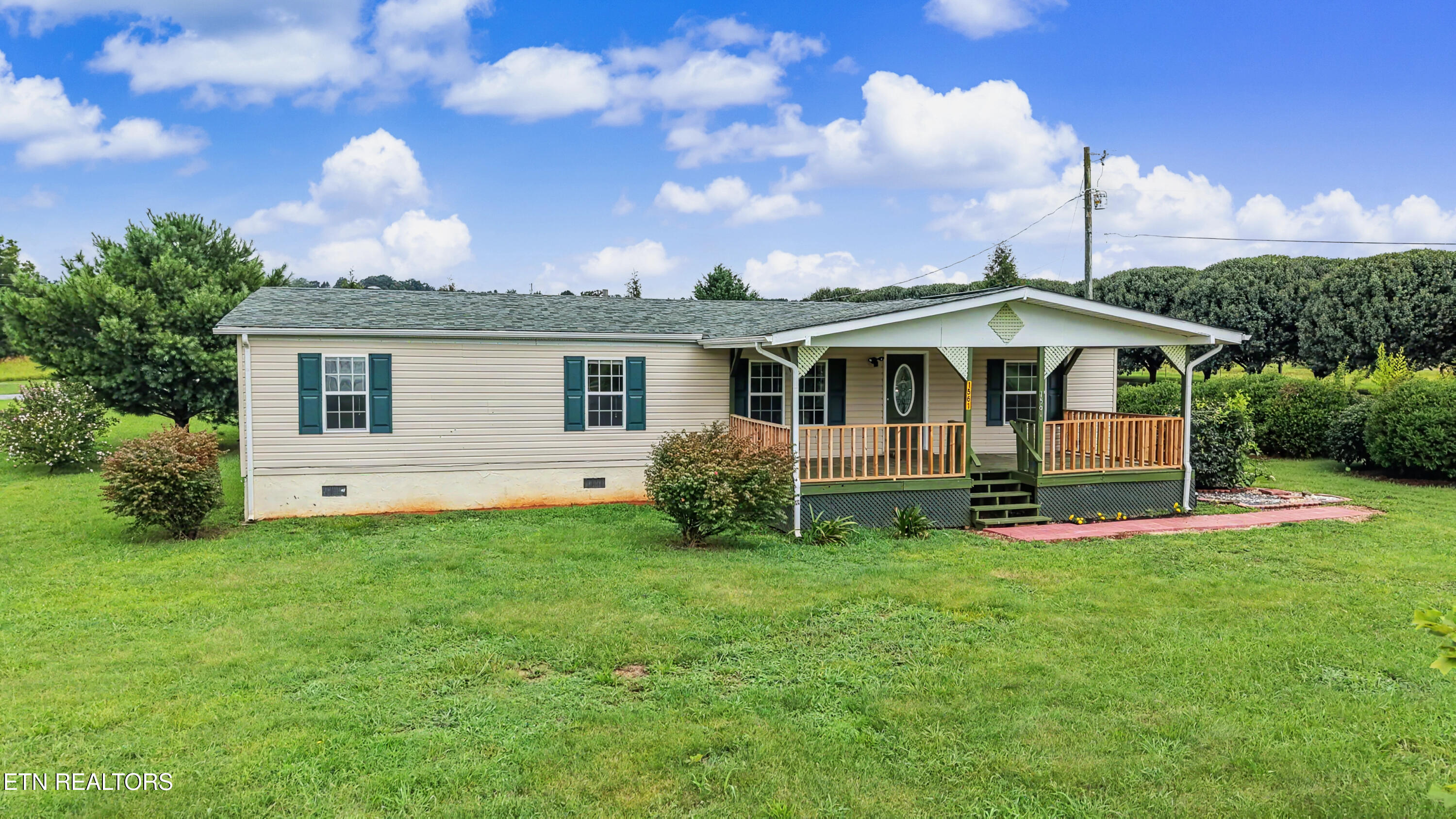 1561 Niles Ferry Road Madisonville TN 37354