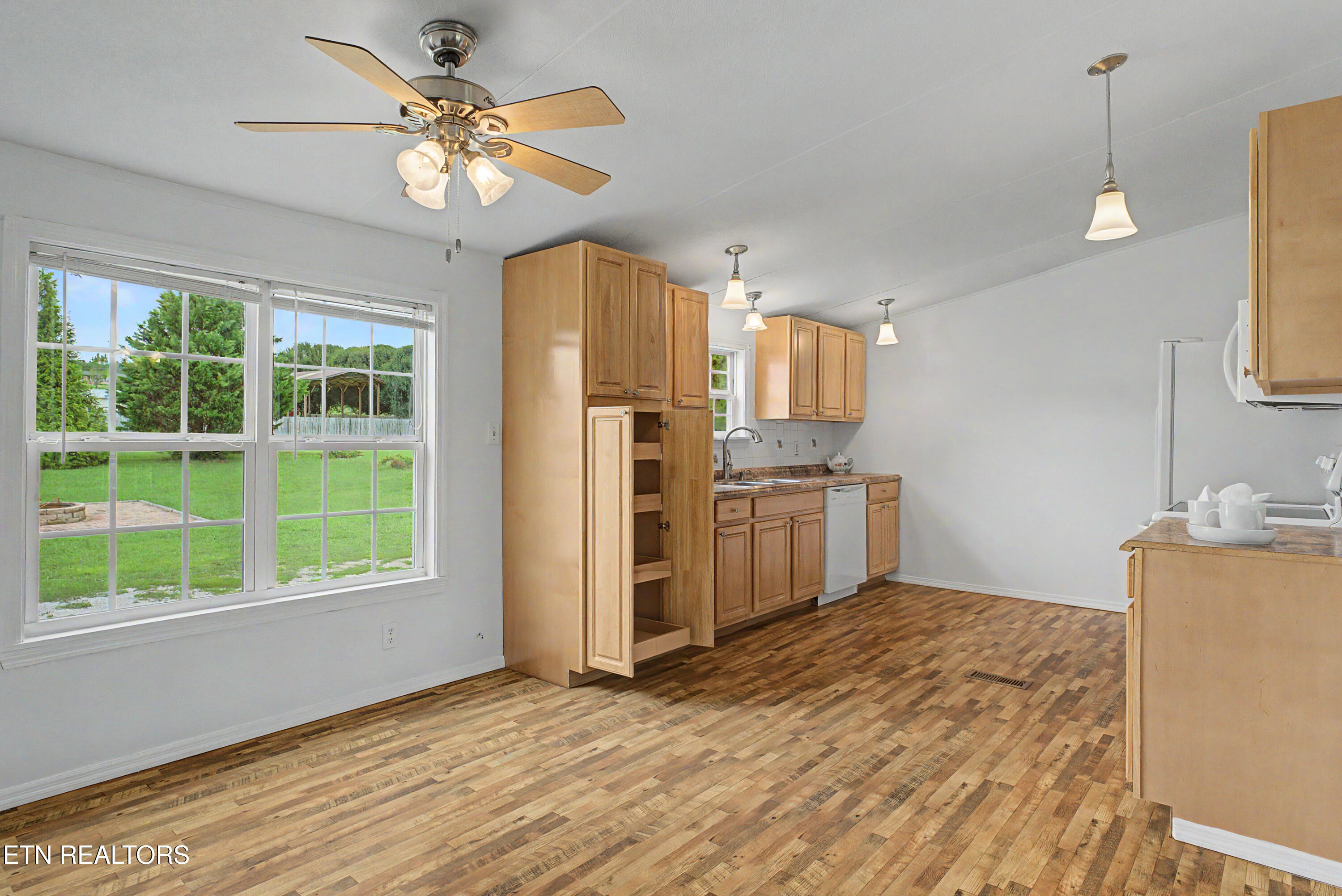 1561 Niles Ferry Road Madisonville TN 37354