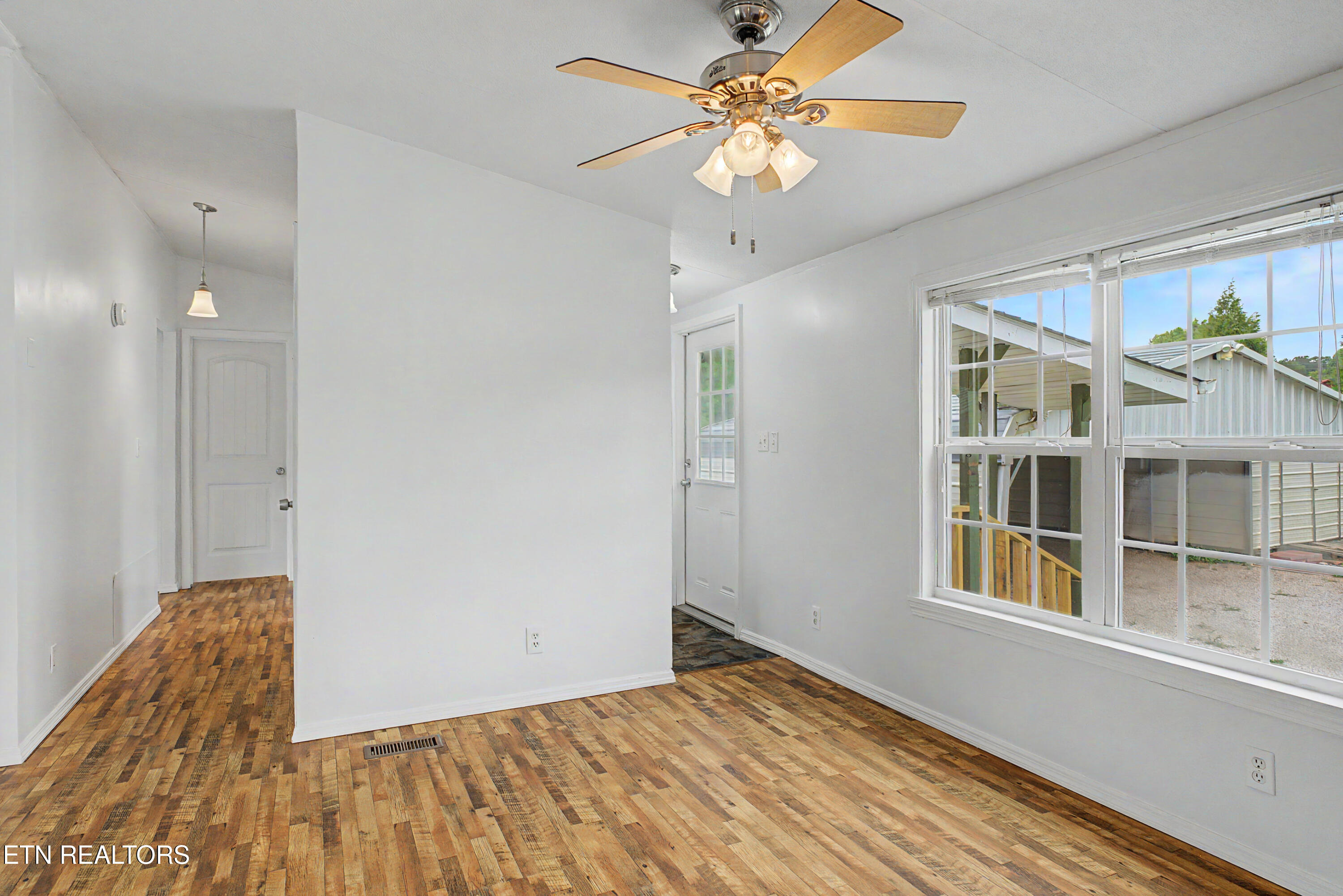 1561 Niles Ferry Road Madisonville TN 37354