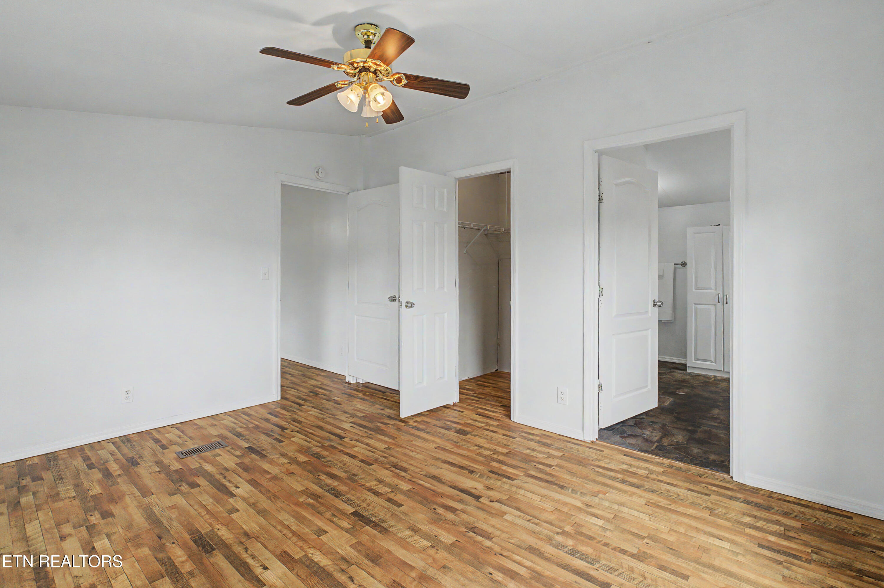 1561 Niles Ferry Road Madisonville TN 37354