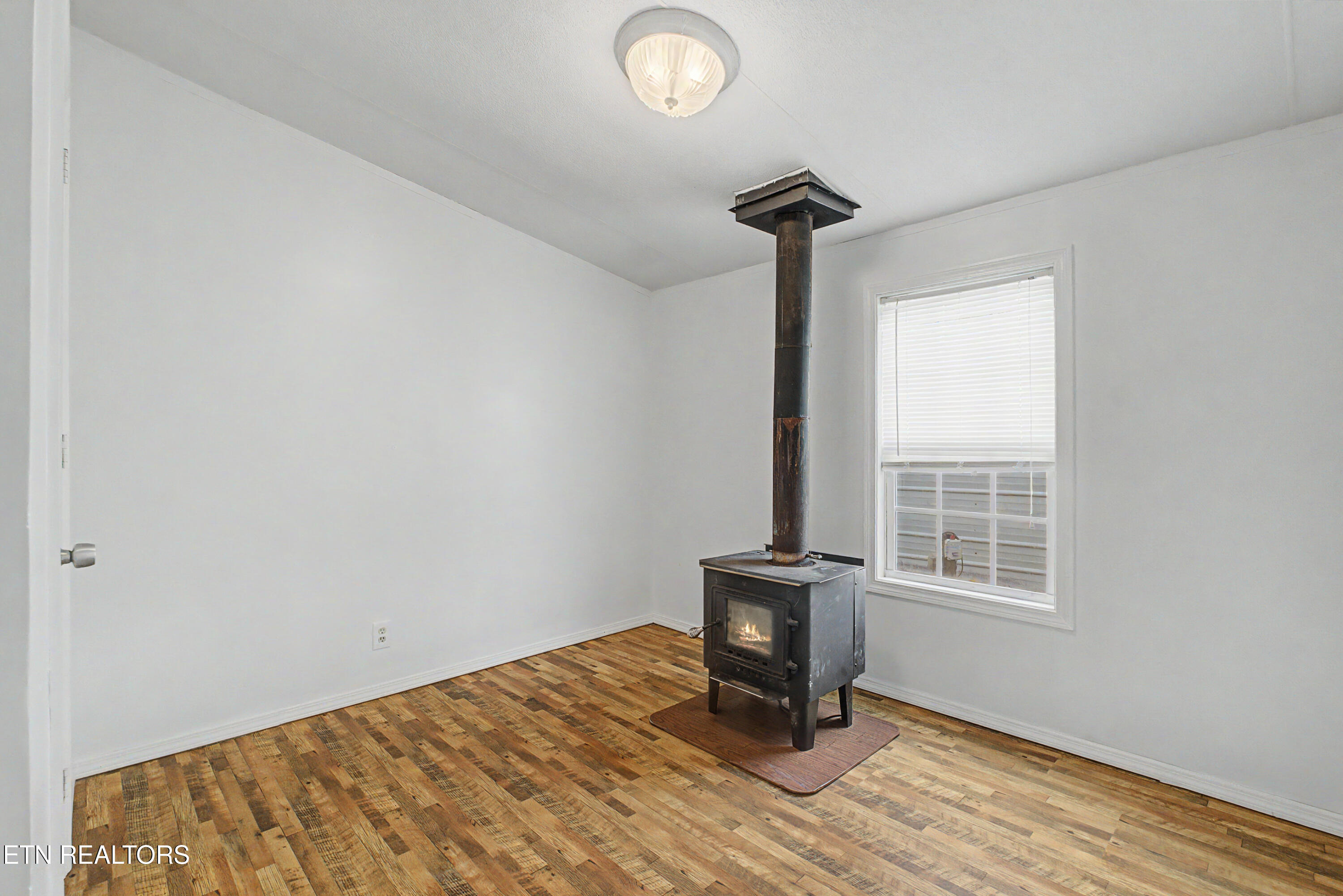 1561 Niles Ferry Road Madisonville TN 37354