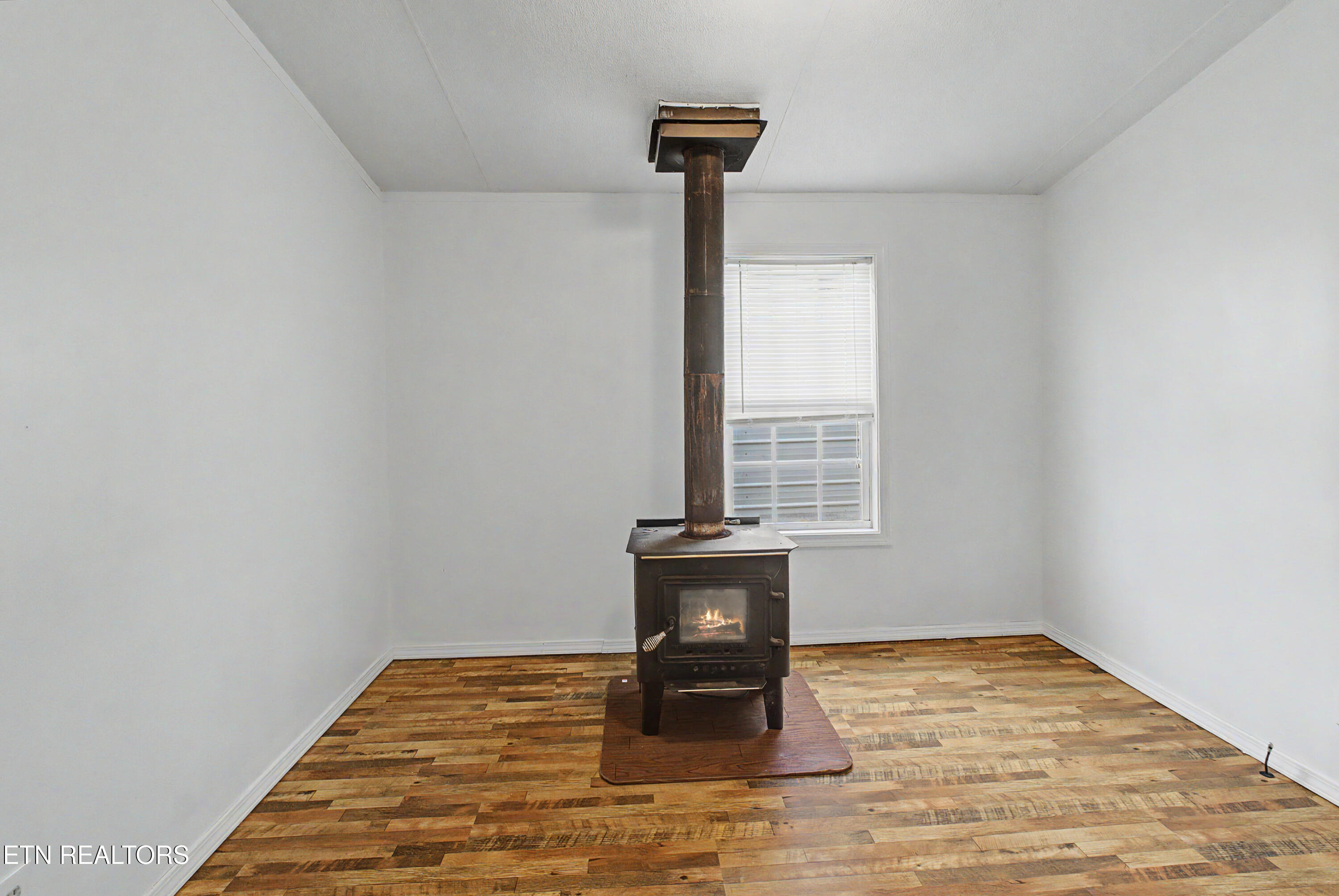 1561 Niles Ferry Road Madisonville TN 37354
