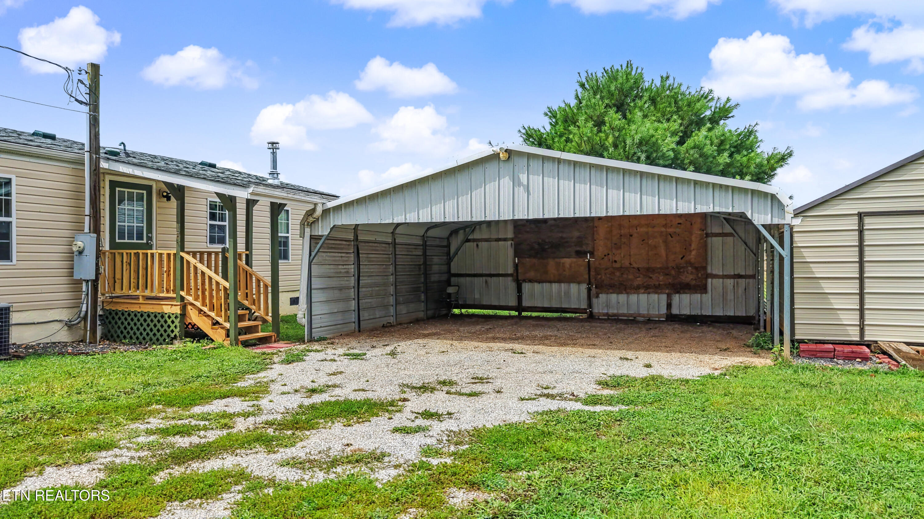 1561 Niles Ferry Road Madisonville TN 37354