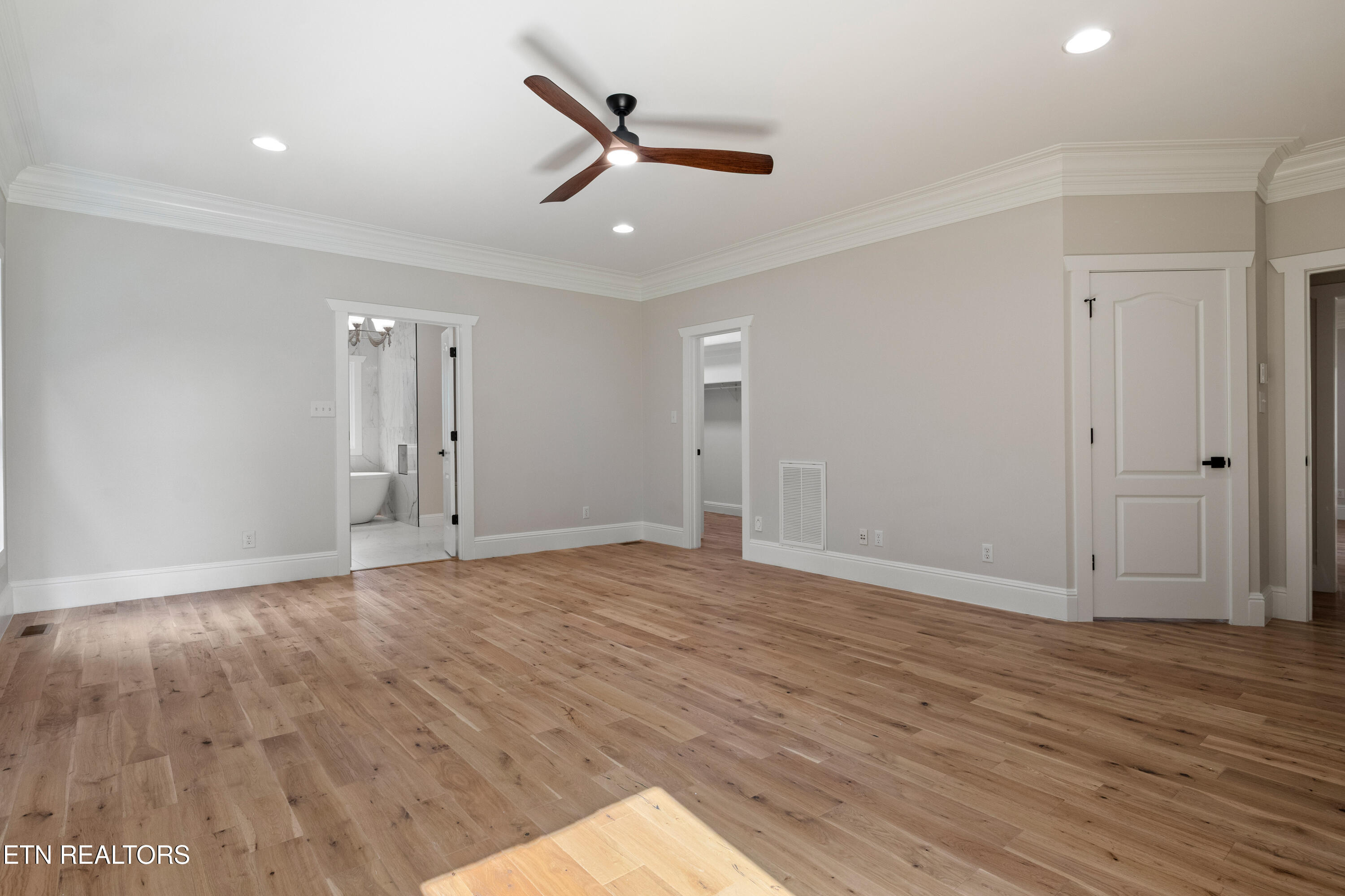 8724 Inlet Drive Knoxville TN 37922