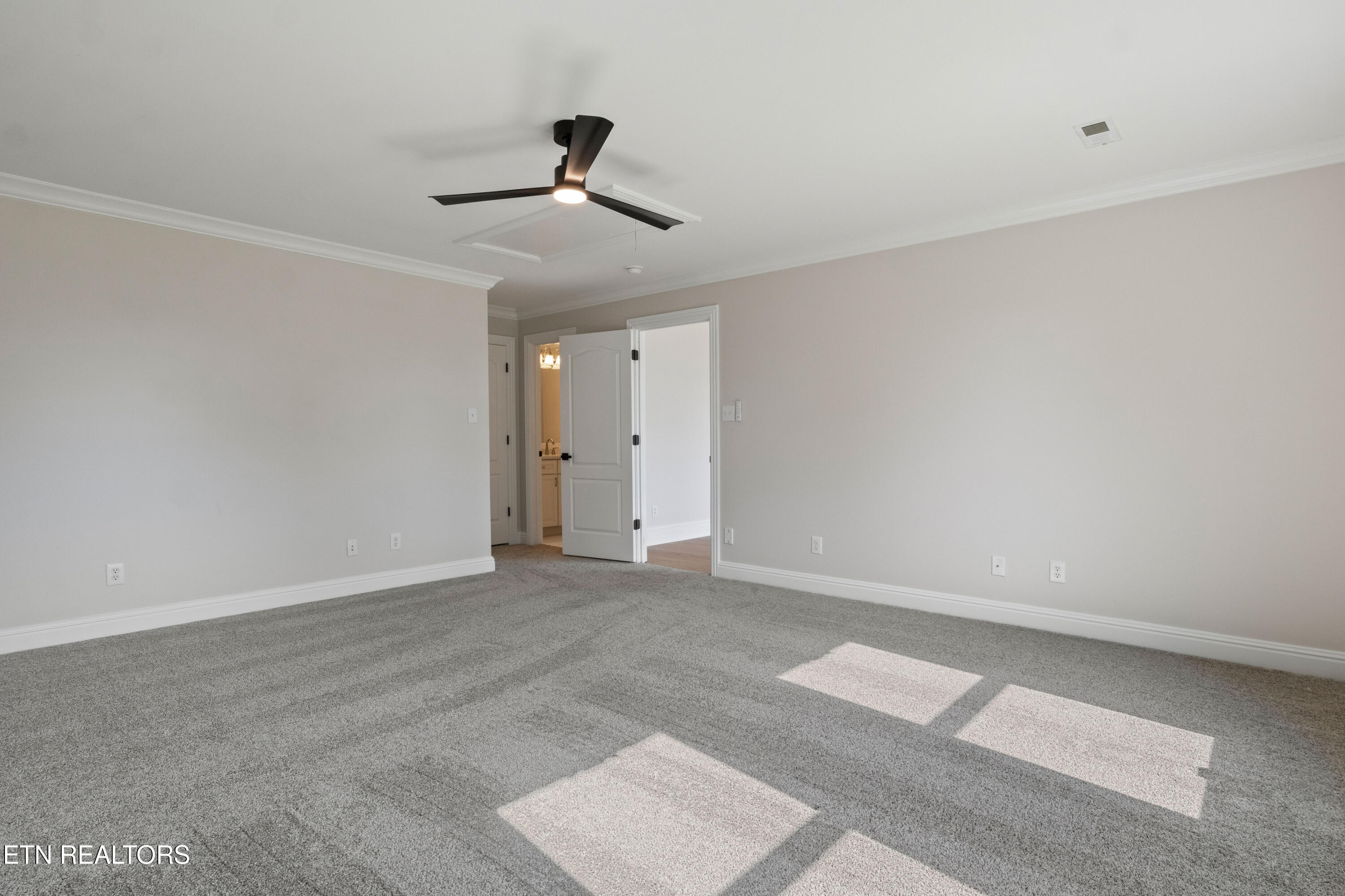 8724 Inlet Drive Knoxville TN 37922