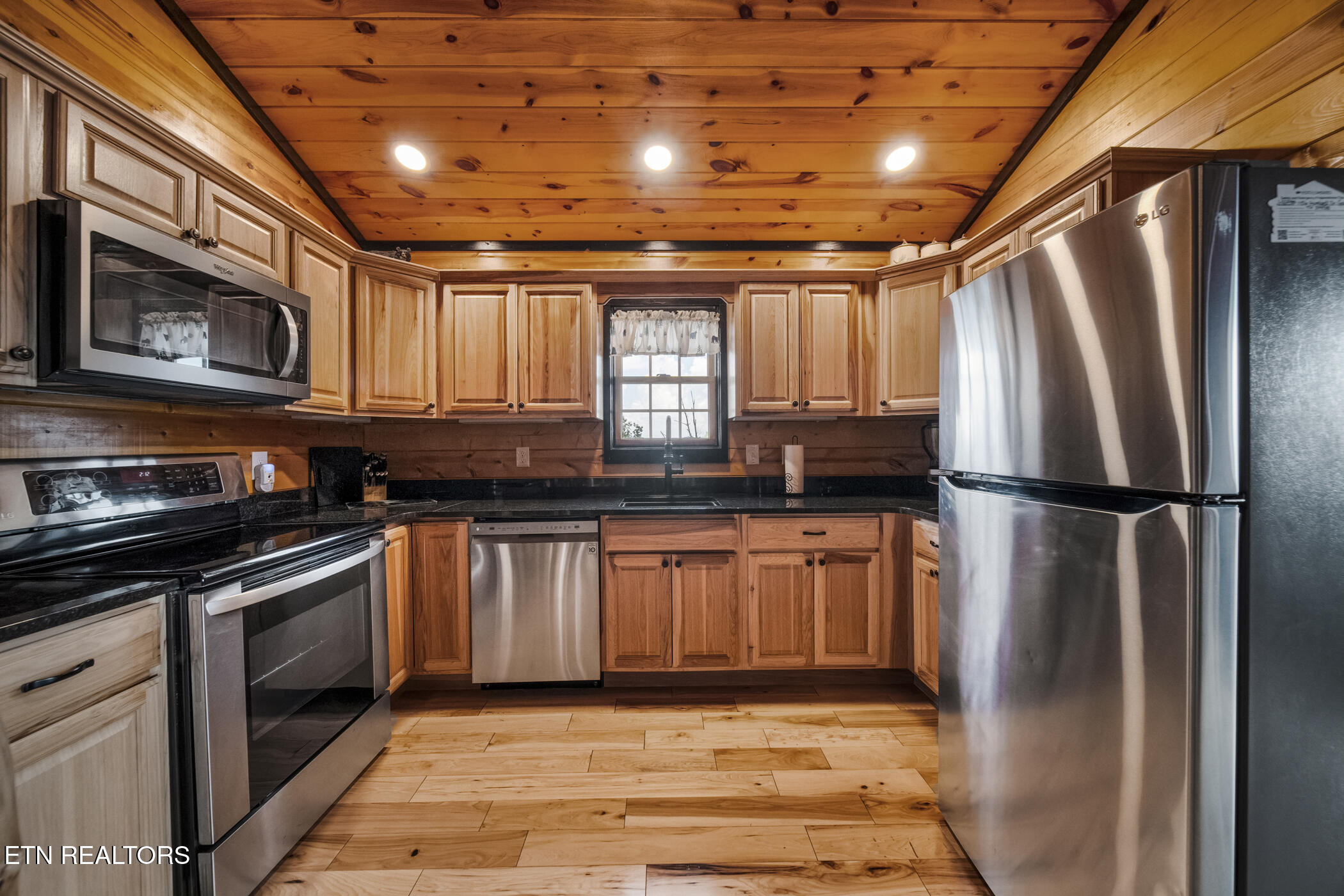 1156 Hemlock Drive Gatlinburg TN 37738