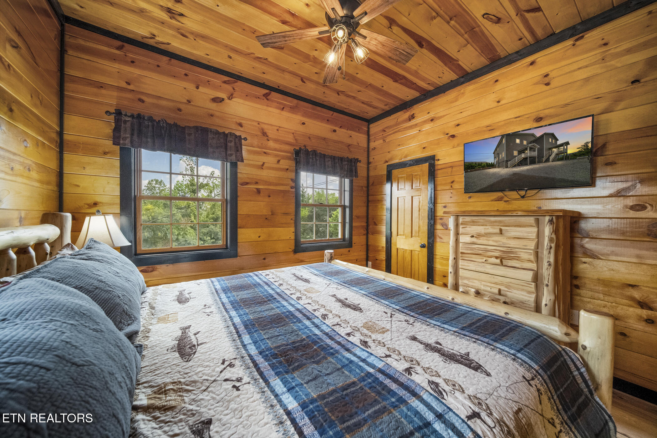 1156 Hemlock Drive Gatlinburg TN 37738