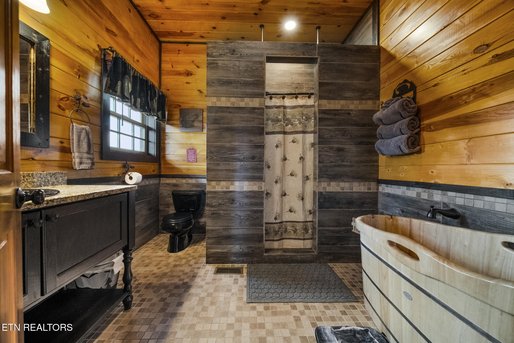 1156 Hemlock Drive Gatlinburg TN 37738