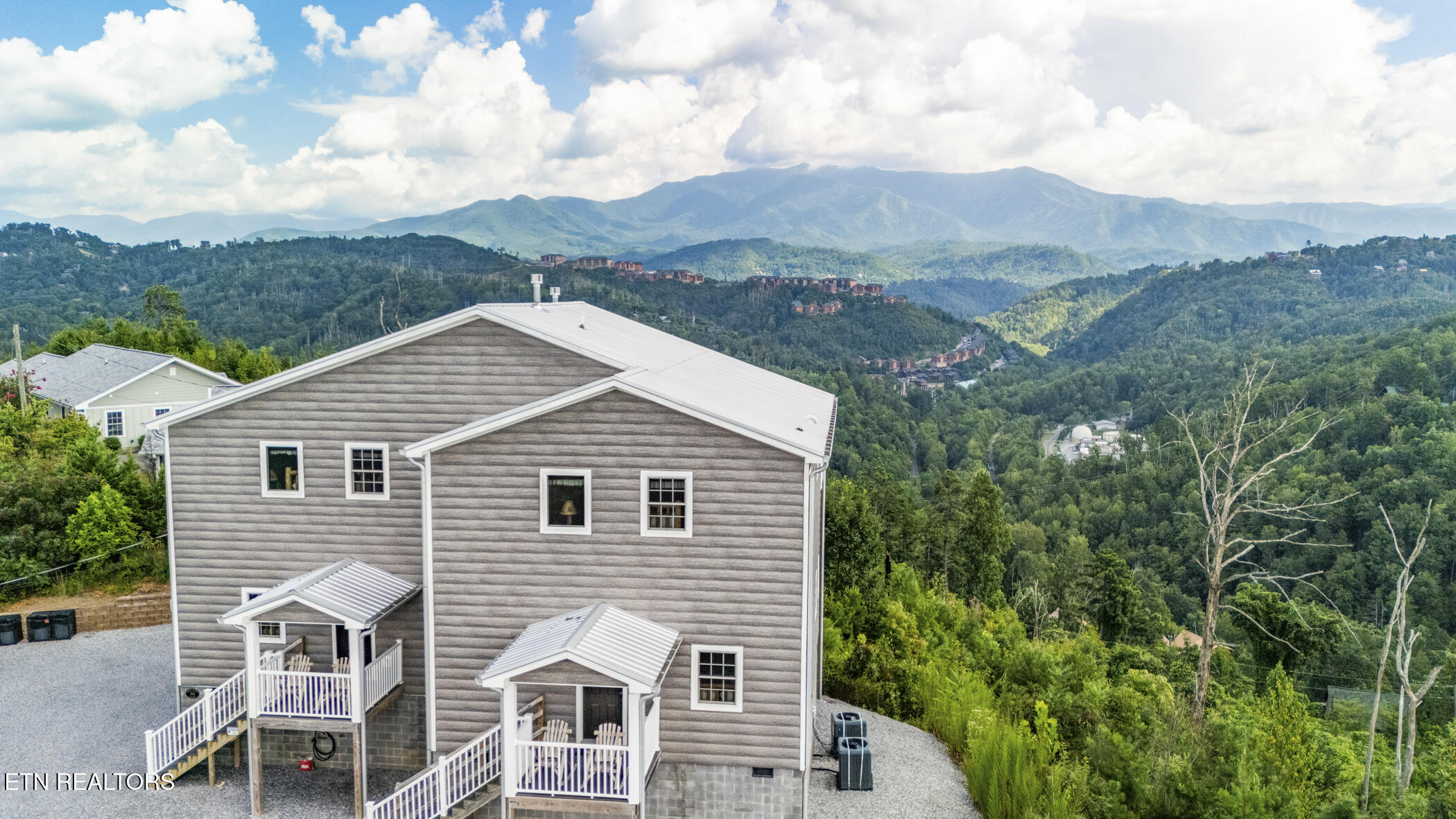 1156 Hemlock Drive Gatlinburg TN 37738