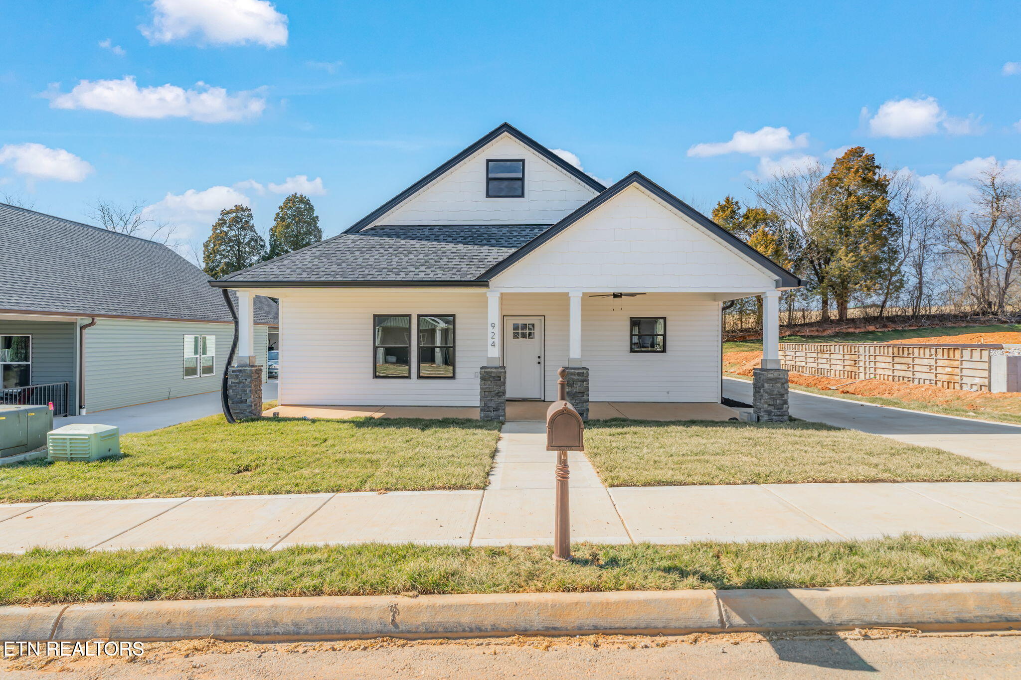 924 Stratford Avenue Sweetwater TN 37874