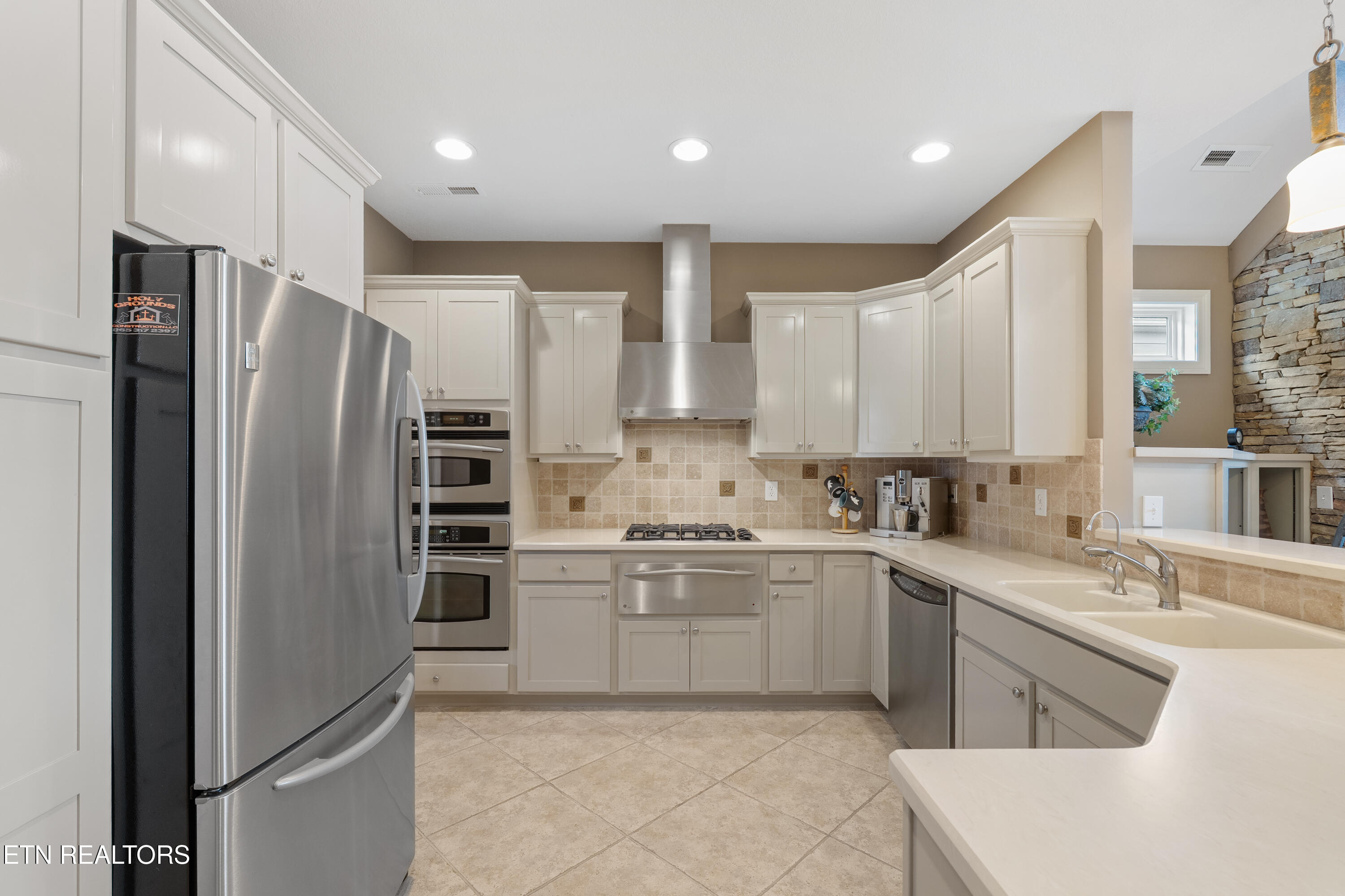 1069 Rarity Bay Parkway Vonore TN 37885