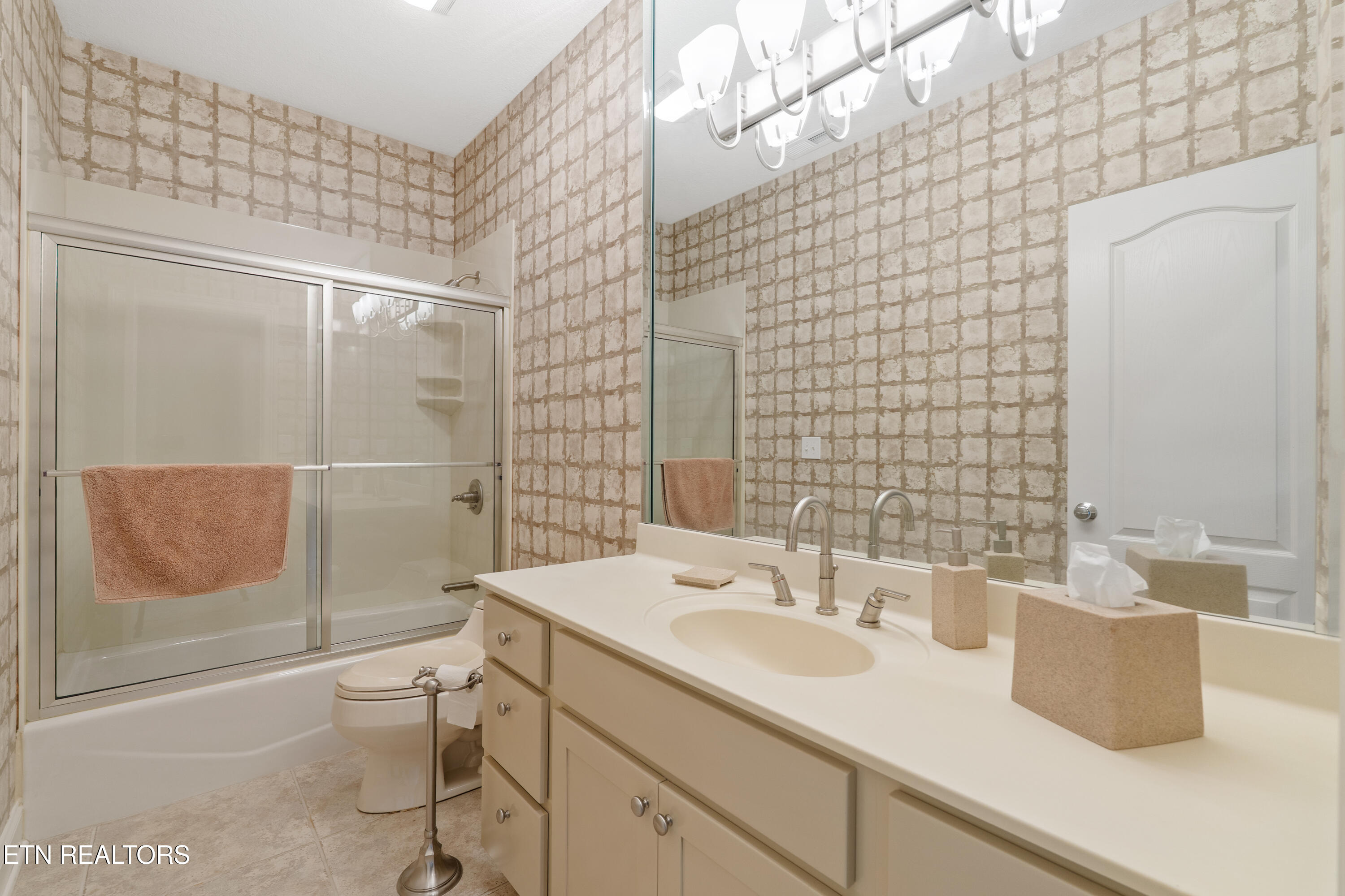 1069 Rarity Bay Parkway Vonore TN 37885