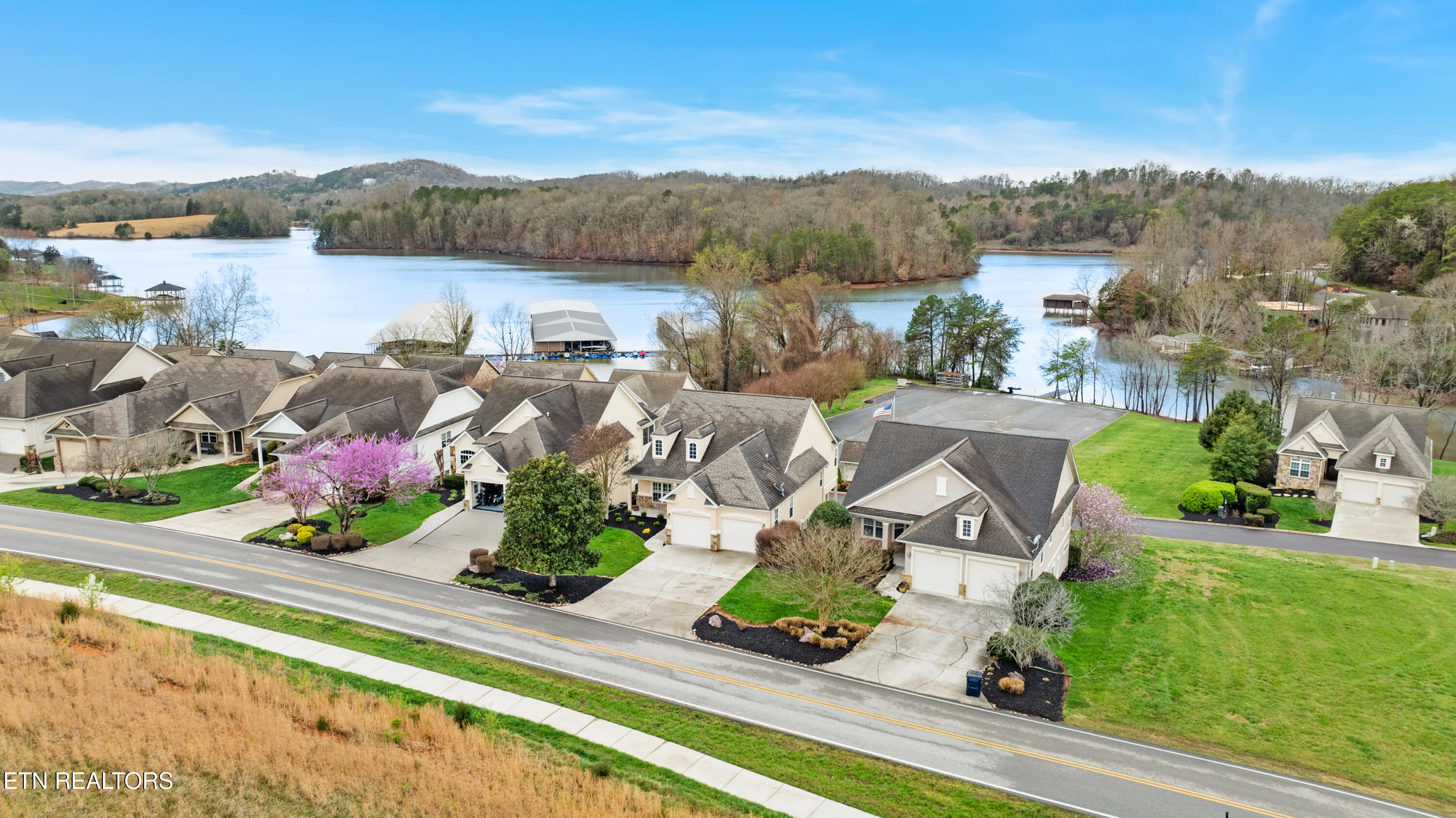 1069 Rarity Bay Parkway Vonore TN 37885