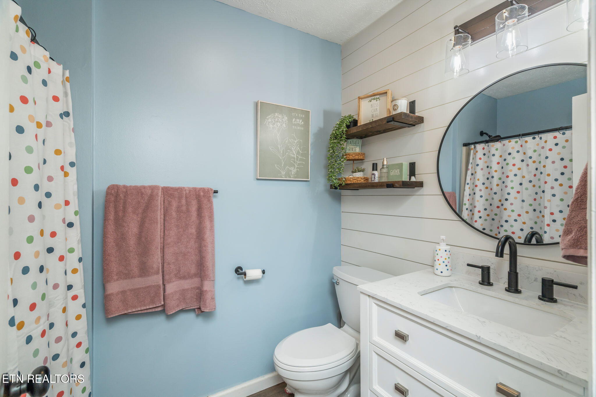 124 Pheasant Road Clinton TN 37716