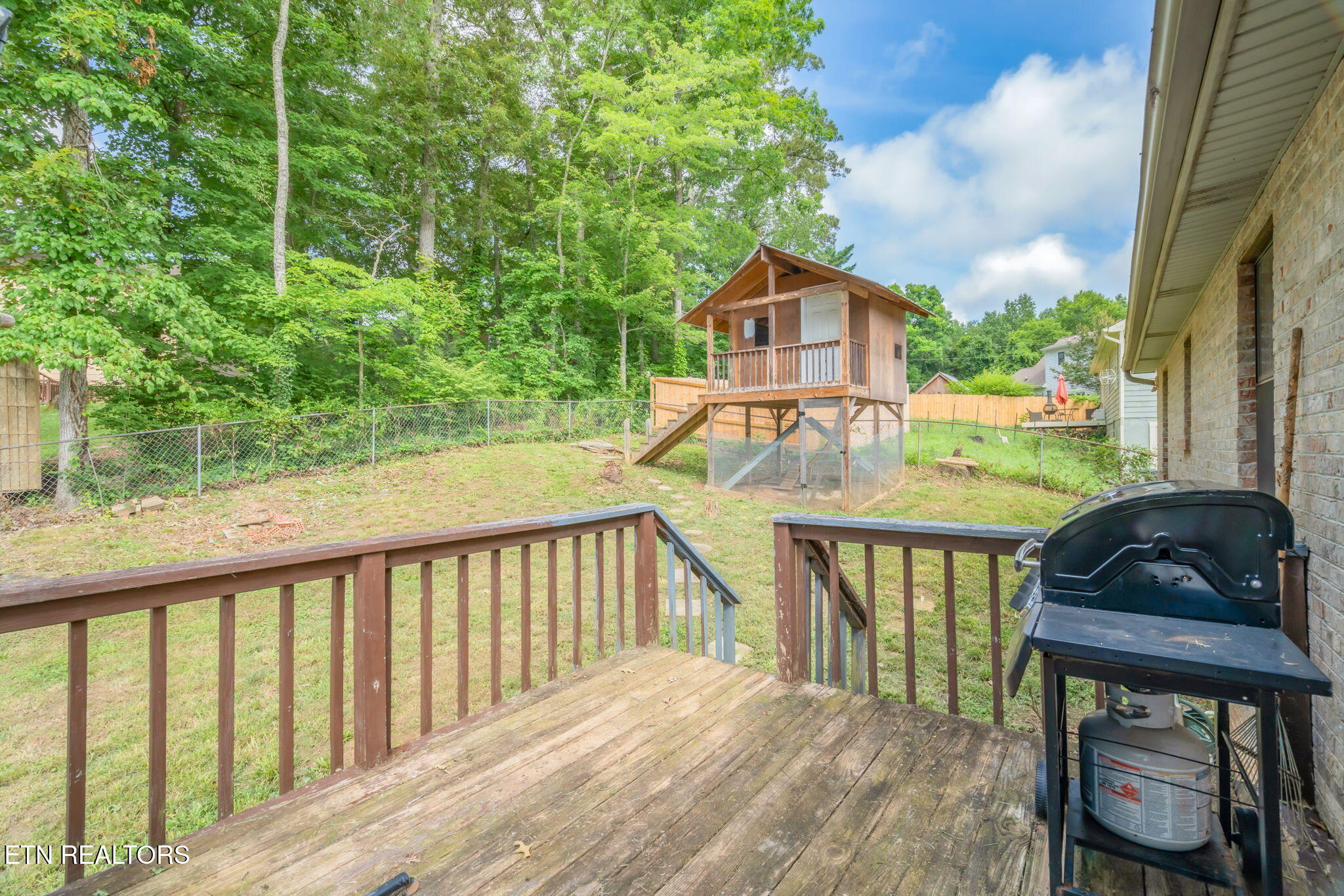 124 Pheasant Road Clinton TN 37716