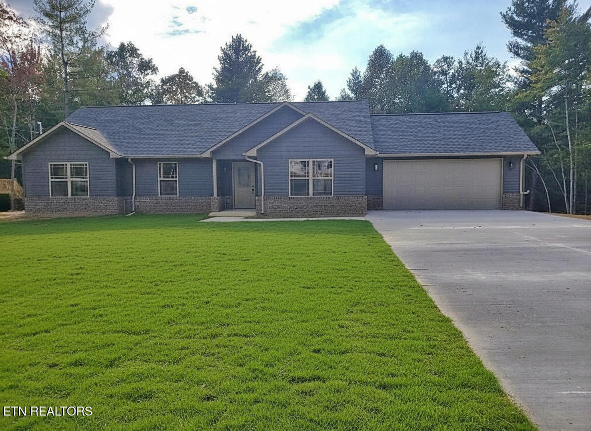 686 Taylon Lane Oneida TN 37841