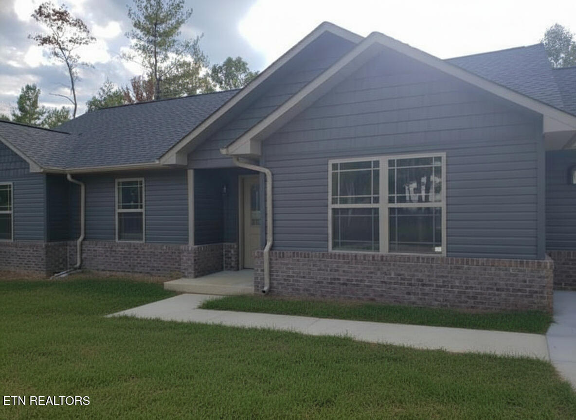 686 Taylon Lane Oneida TN 37841