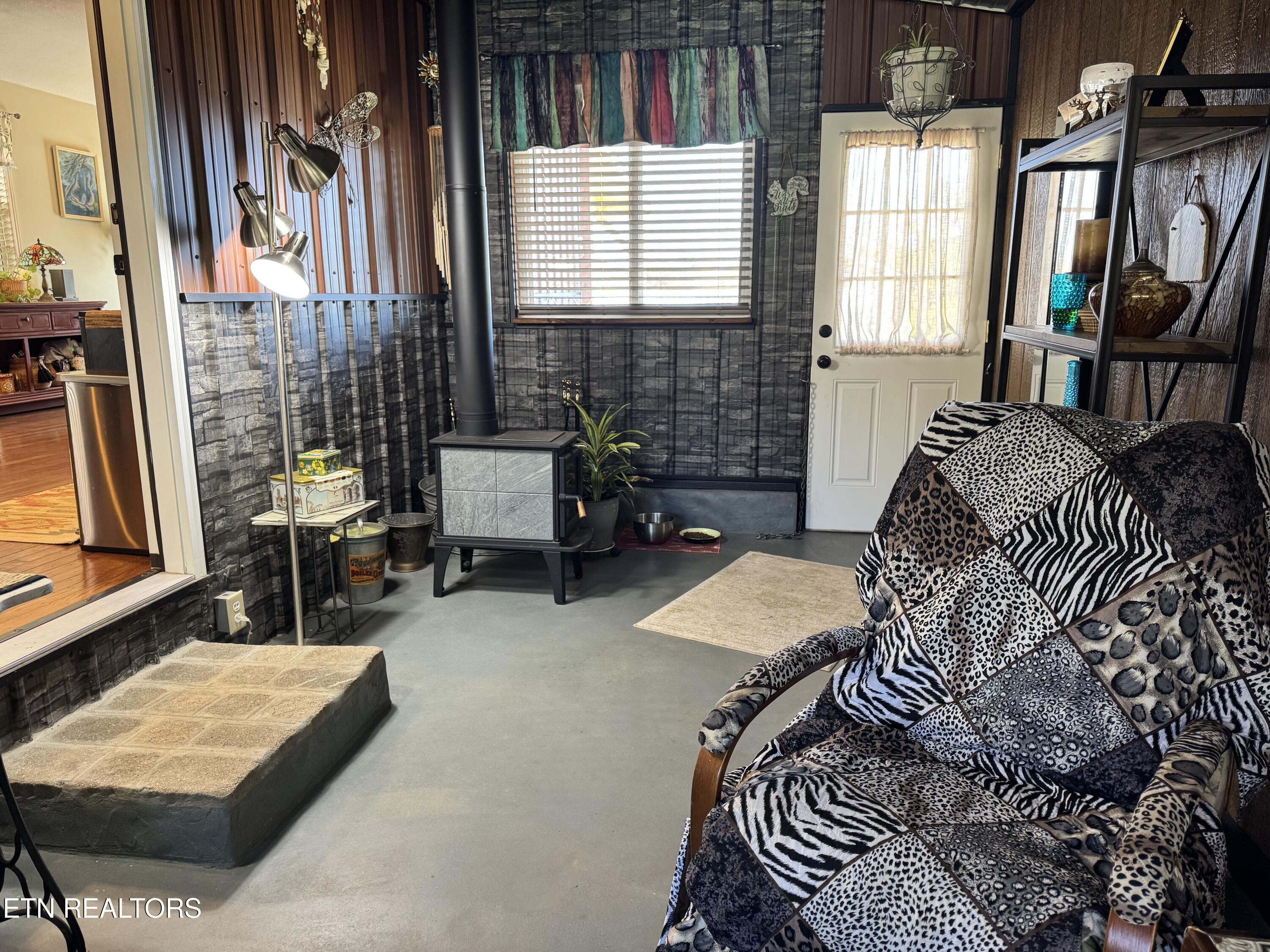 28 Cottage Street Crossville TN 38571