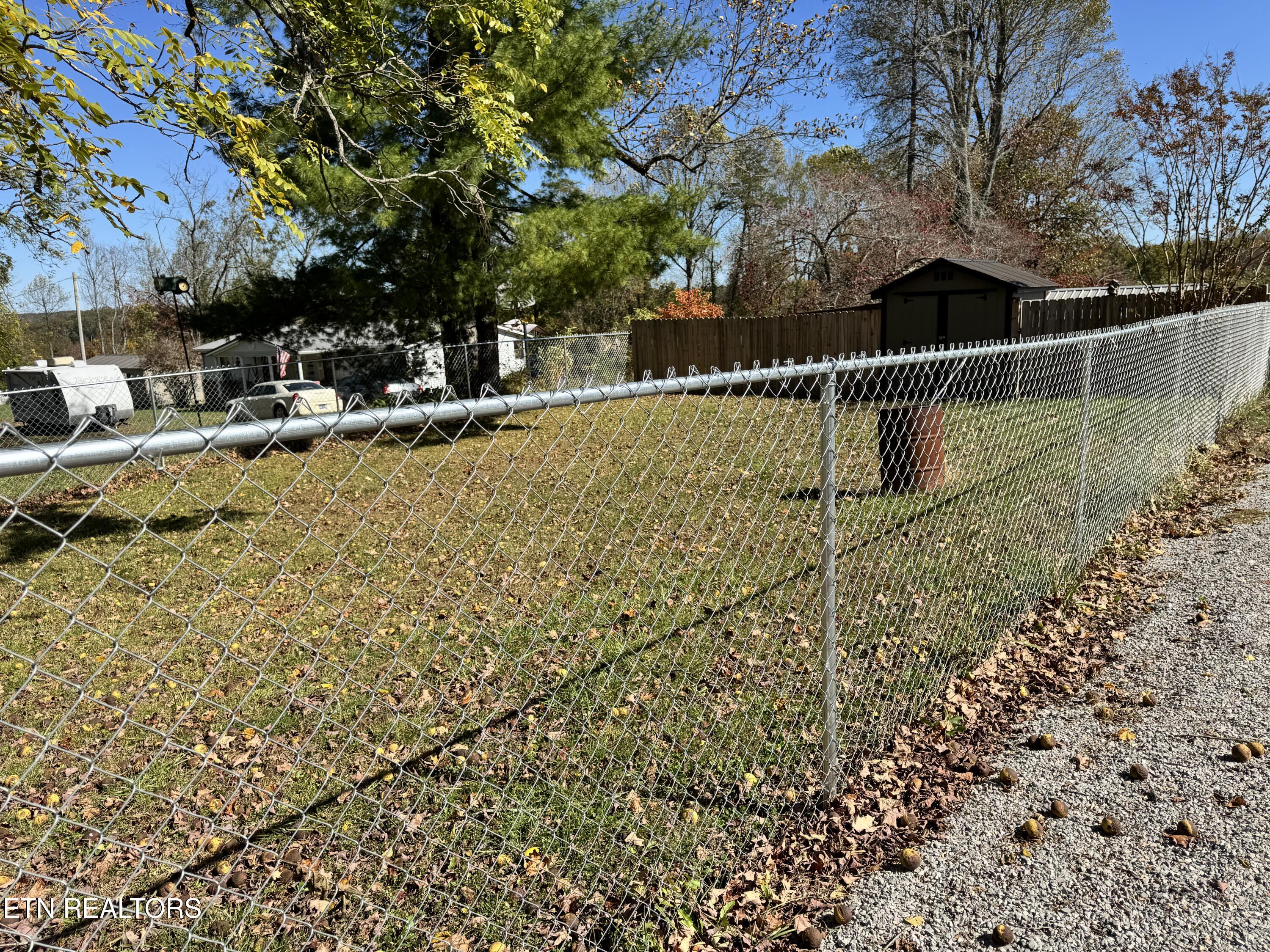 28 Cottage Street Crossville TN 38571