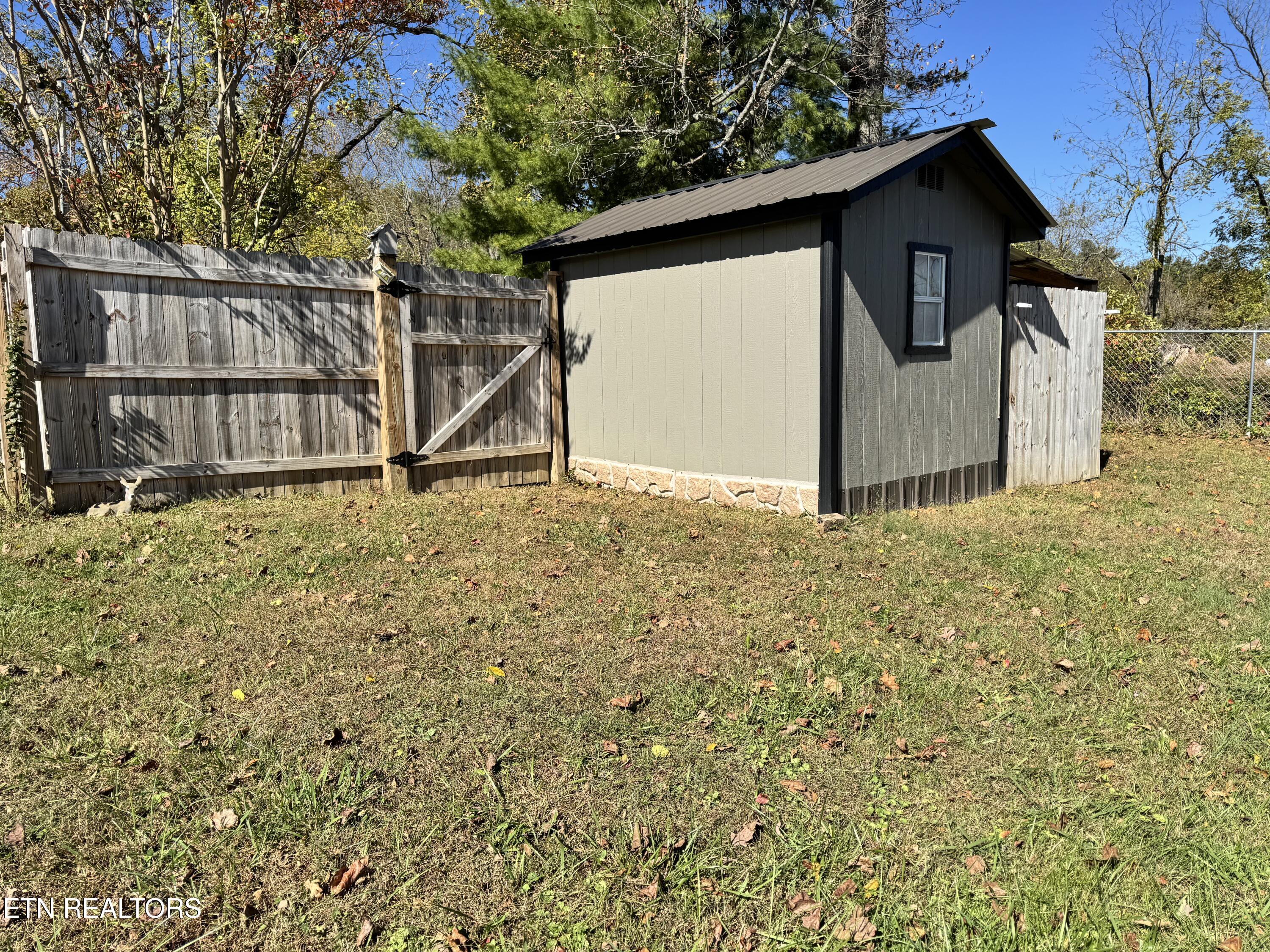 28 Cottage Street Crossville TN 38571