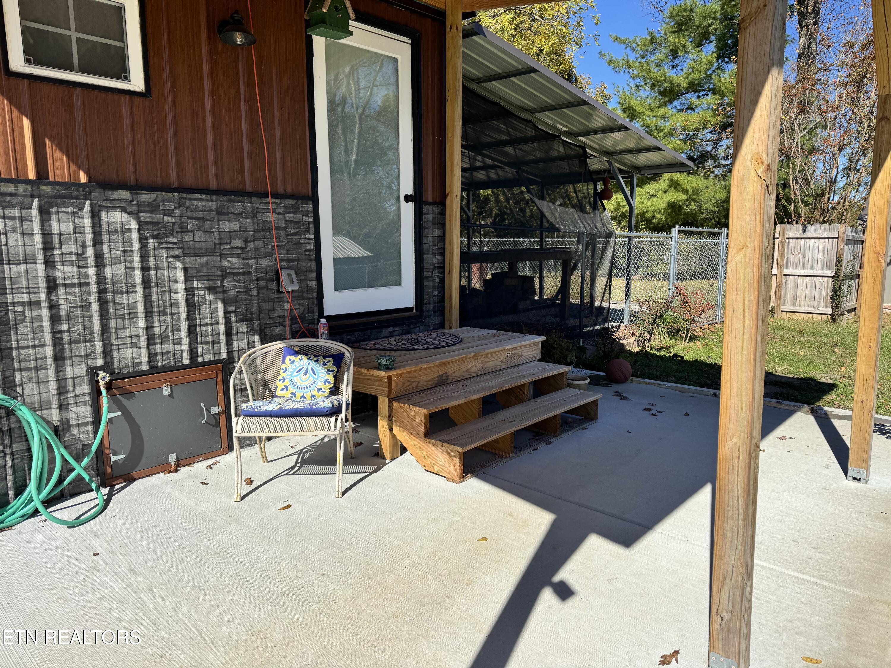 28 Cottage Street Crossville TN 38571
