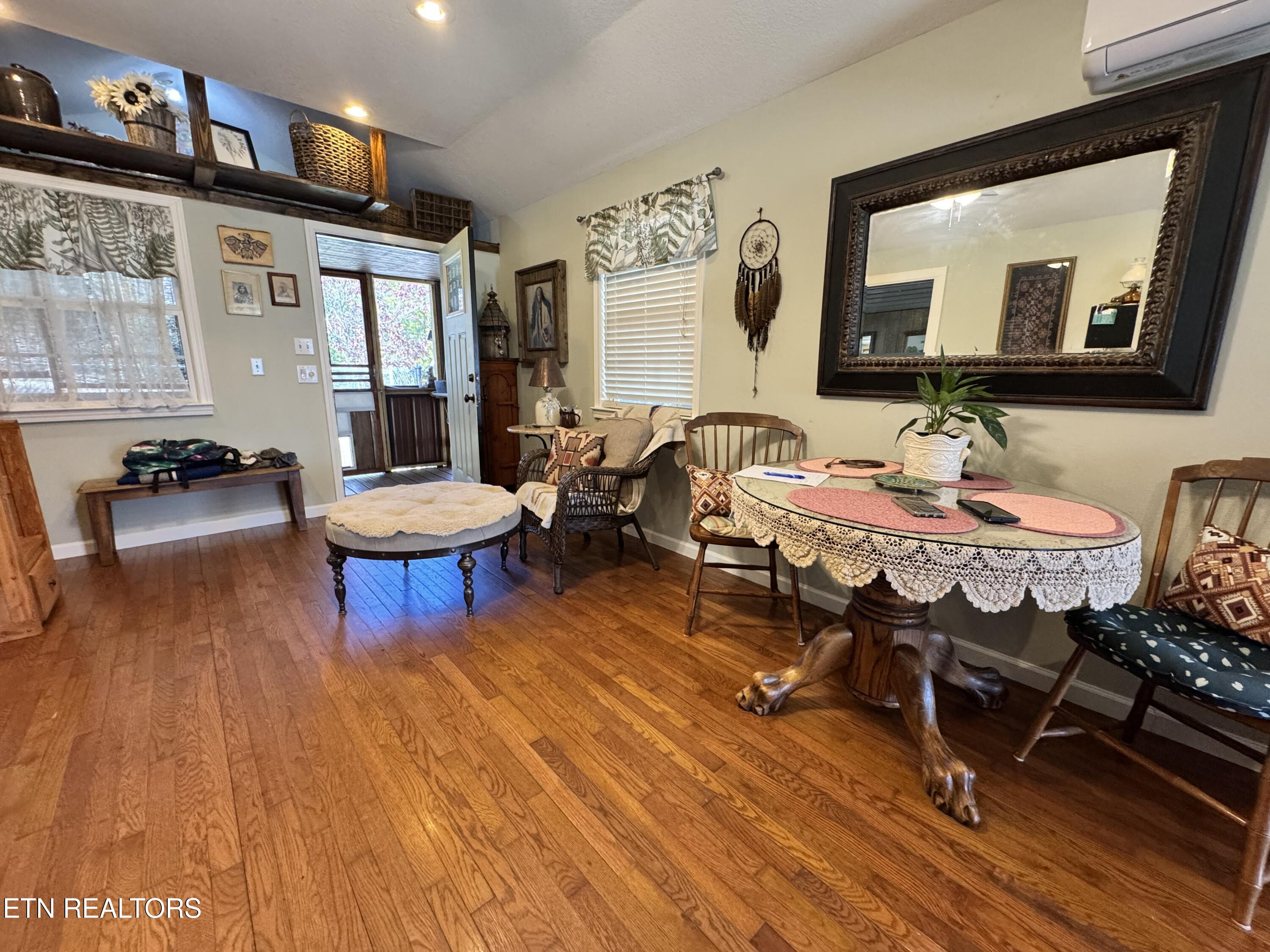 28 Cottage Street Crossville TN 38571