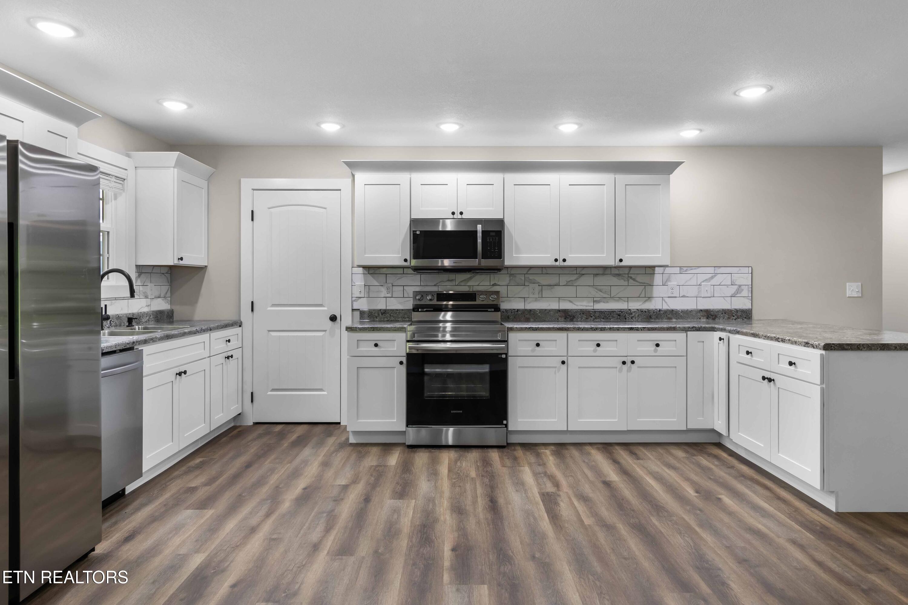 391 Summit Drive Speedwell TN 37870