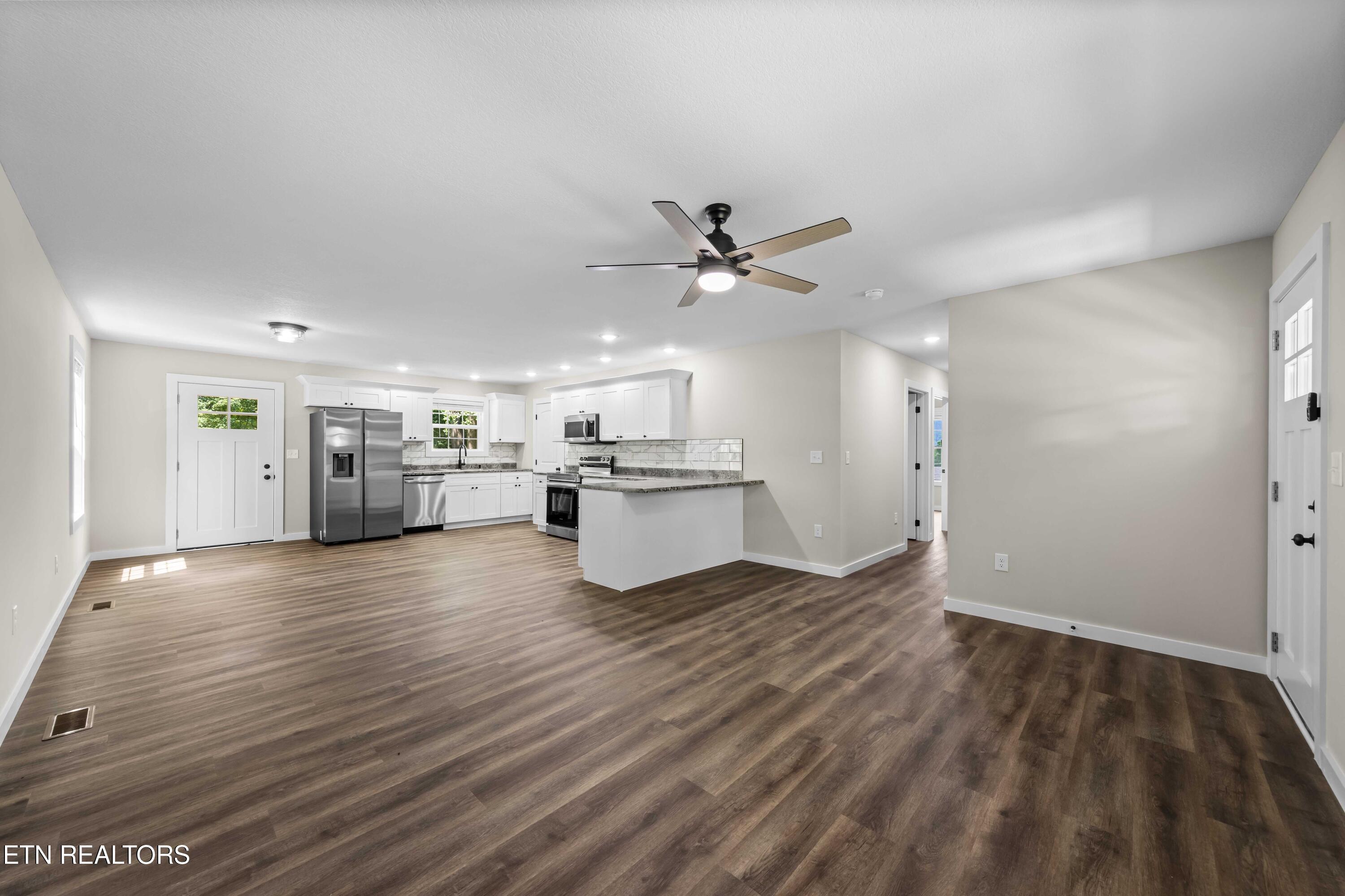 391 Summit Drive Speedwell TN 37870