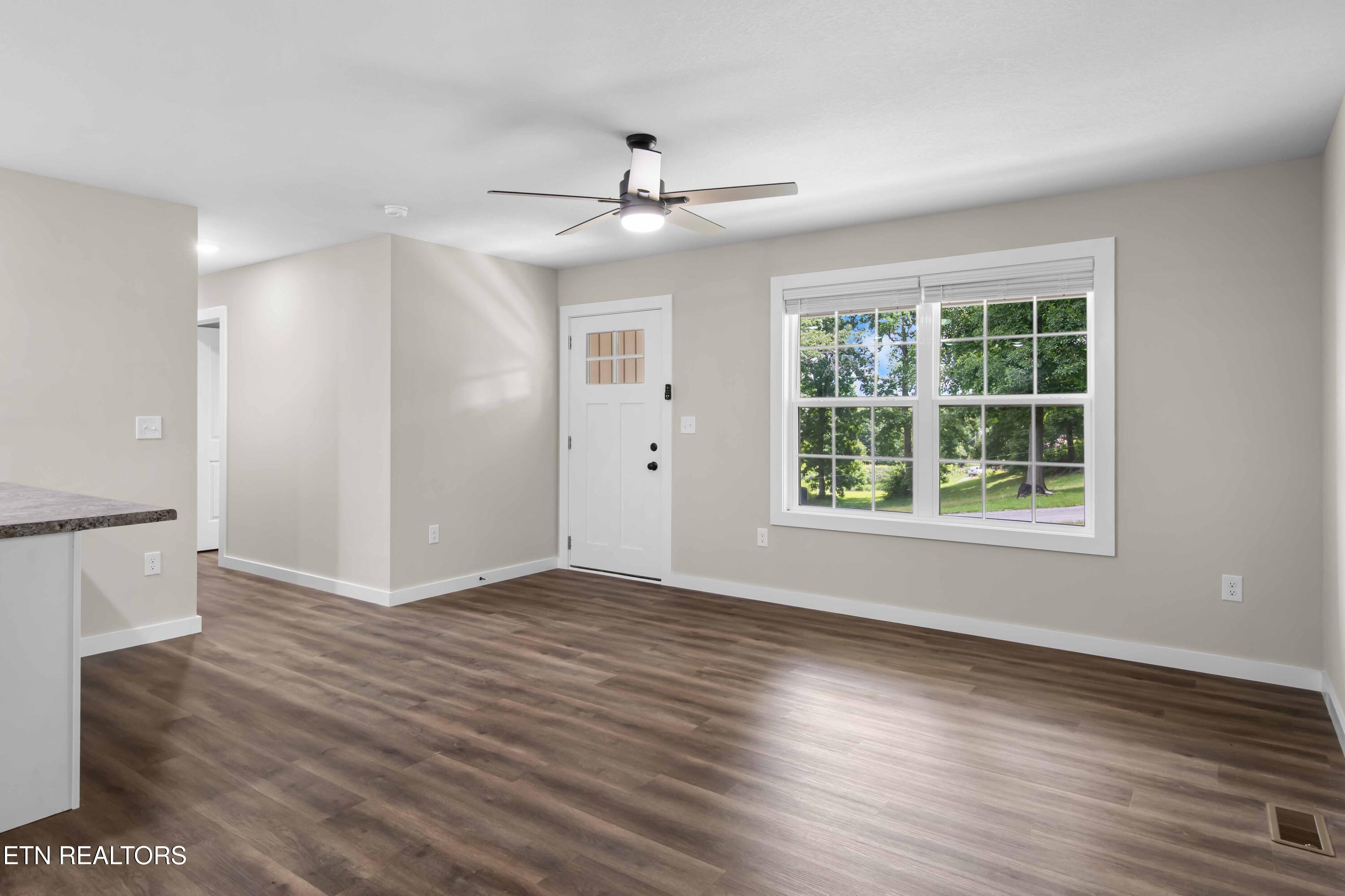 391 Summit Drive Speedwell TN 37870