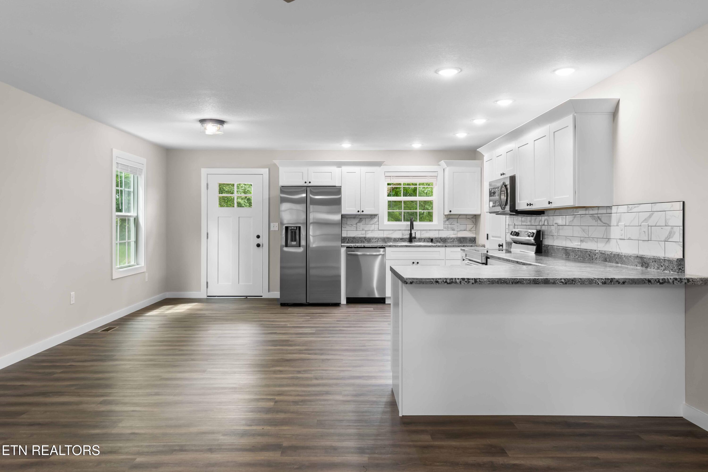 391 Summit Drive Speedwell TN 37870